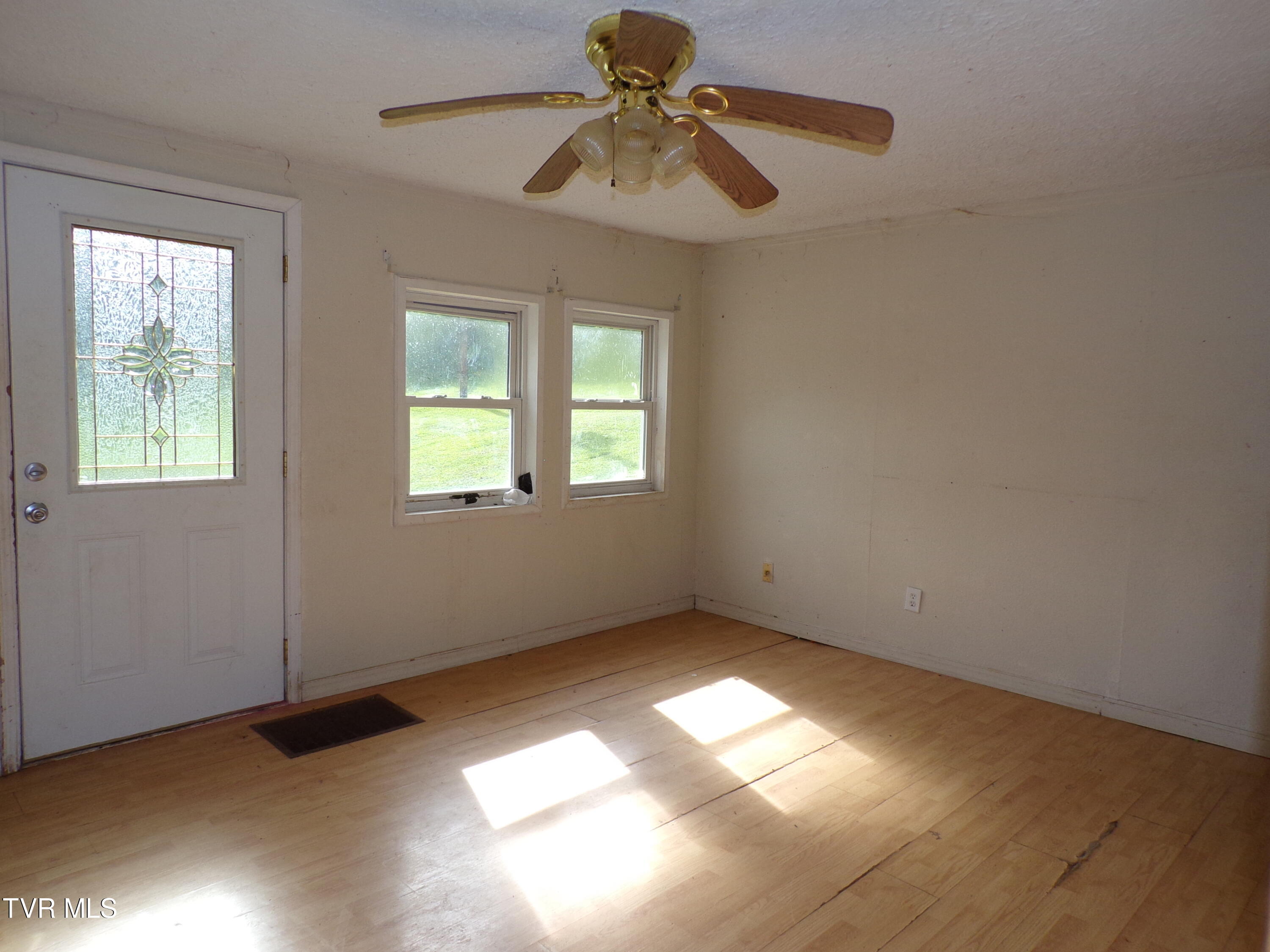 9781 Sulpher Springs Drive, Pound, Virginia image 30