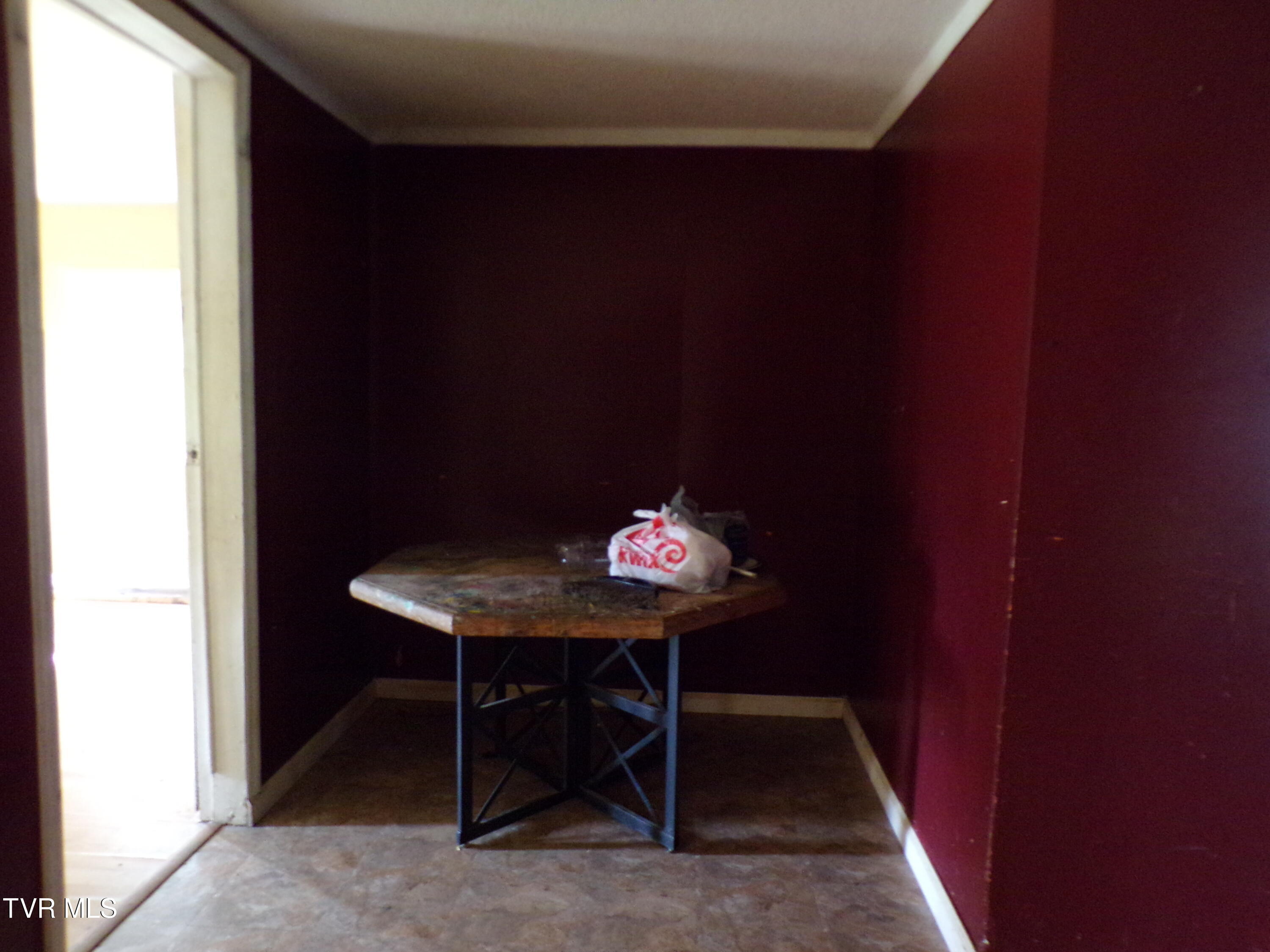 9781 Sulpher Springs Drive, Pound, Virginia image 25
