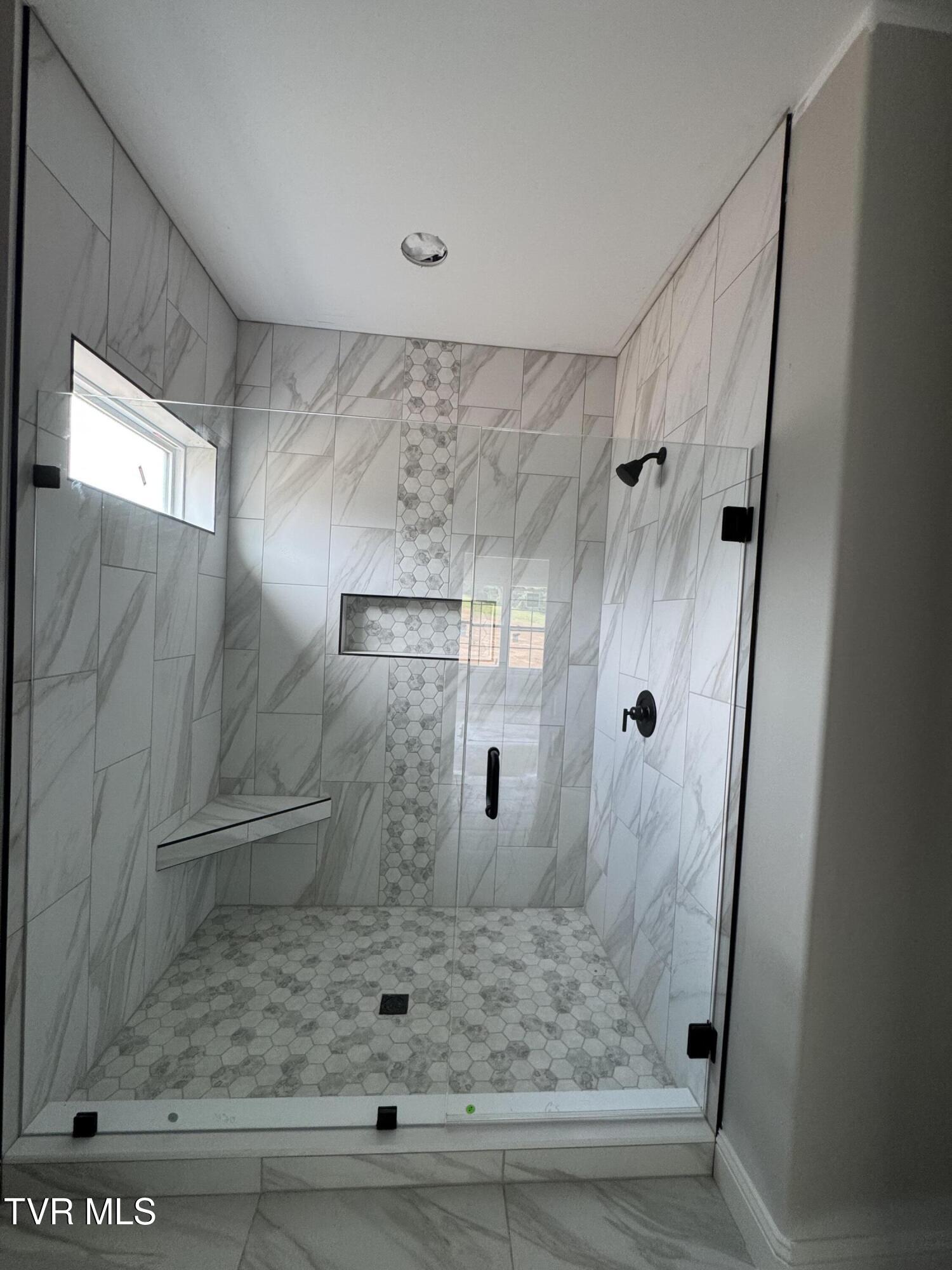 938 Daybreak Crest, Jonesborough, Tennessee image 12