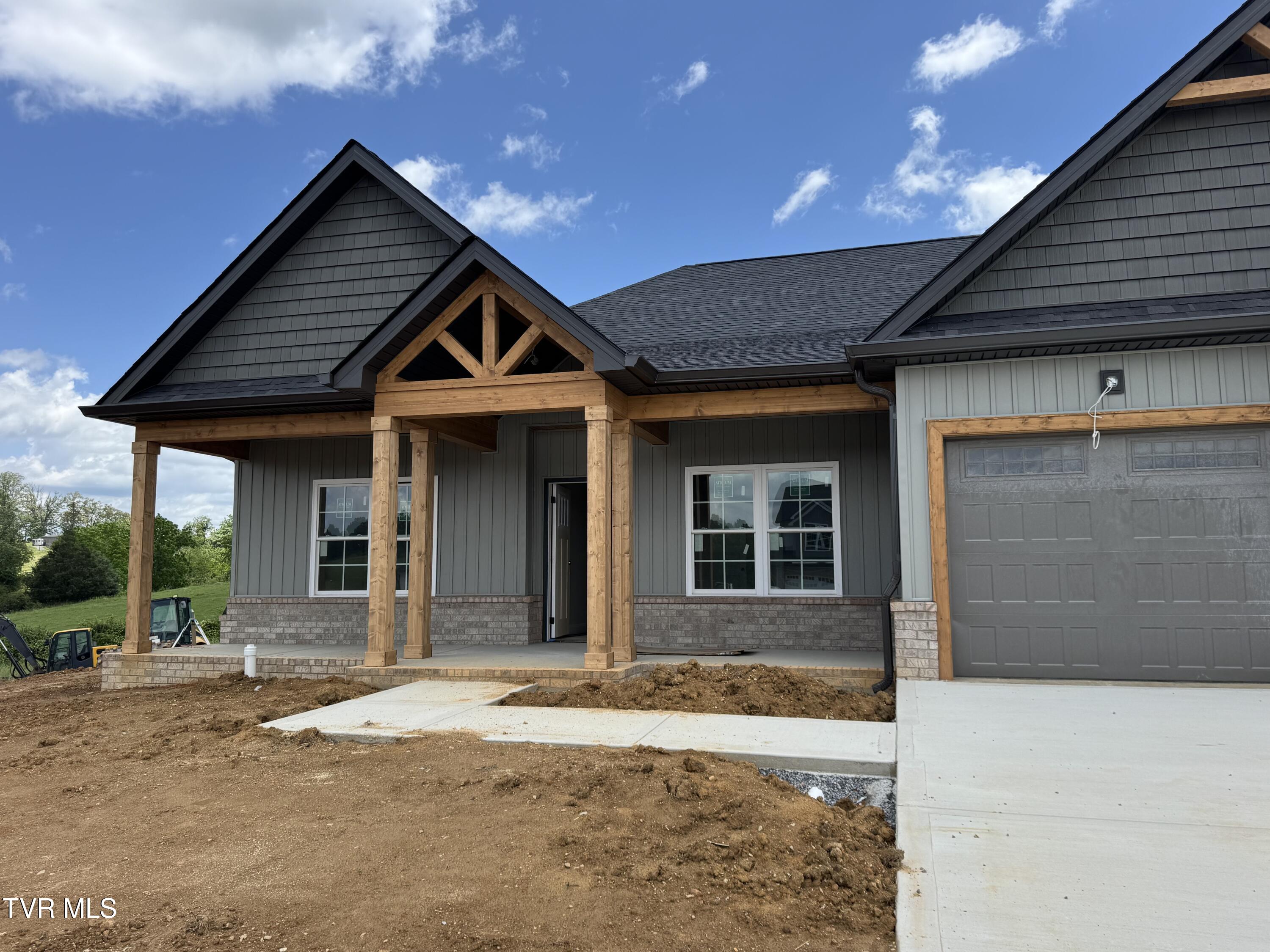 938 Daybreak Crest, Jonesborough, Tennessee image 2