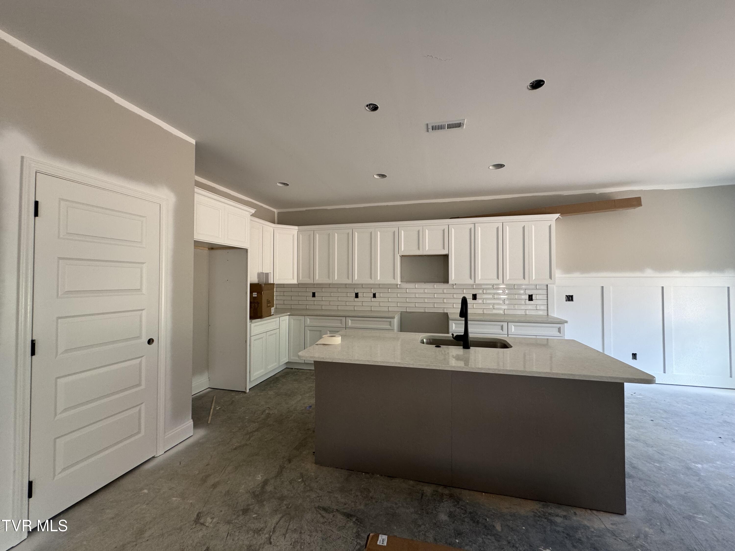 938 Daybreak Crest, Jonesborough, Tennessee image 7