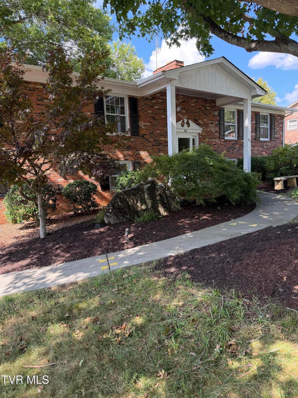 Photo of 816 Wedgewood Road, Johnson City, TN 37604 (MLS # 10000807)