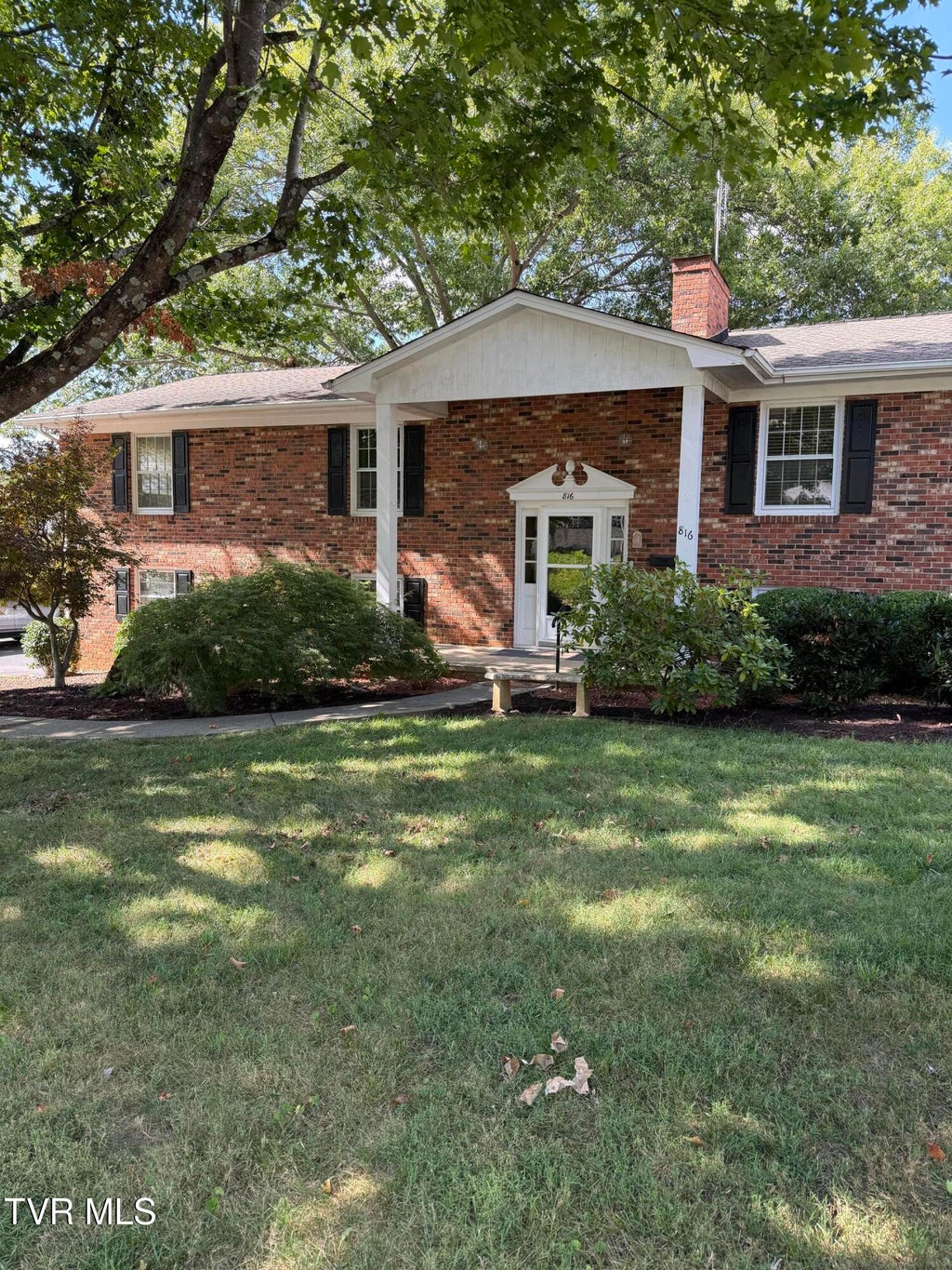 Photo of 816 Wedgewood Road, Johnson City, TN 37604 (MLS # 10000807)