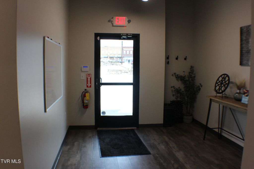 Photo of 217 New Street, Kingsport, TN 37660 (MLS # 9983456)