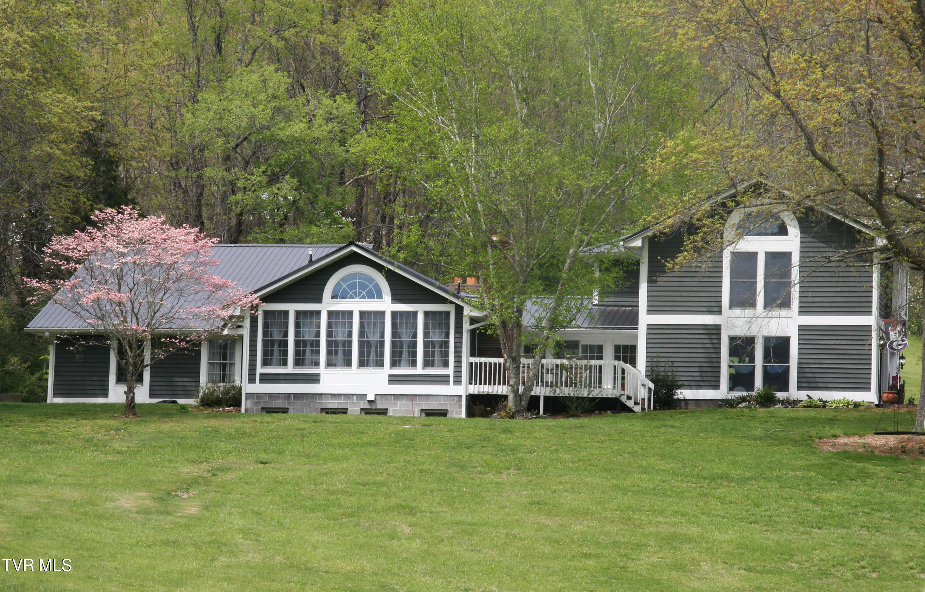 304 Tunnel Drive, Dryden, Virginia image 7