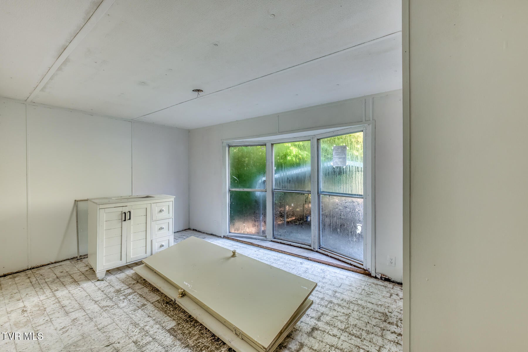203 Hidden Oaks Drive