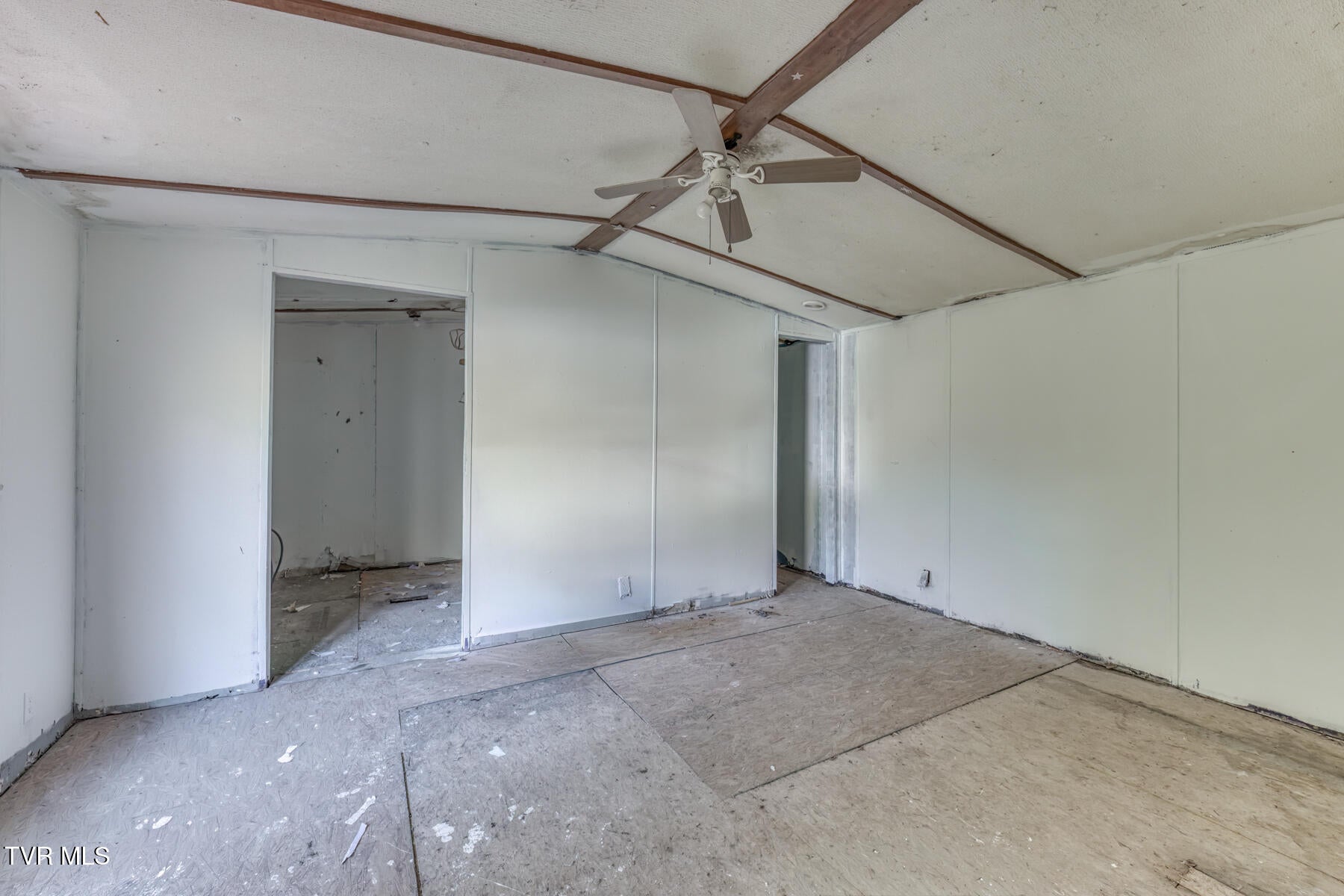 203 Hidden Oaks Drive