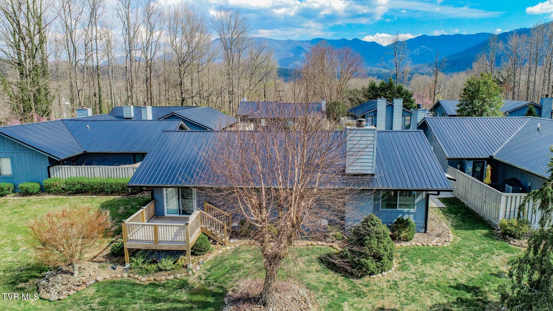 4304 Little Creek Way Way #D-4, Cosby, Tennessee image 9