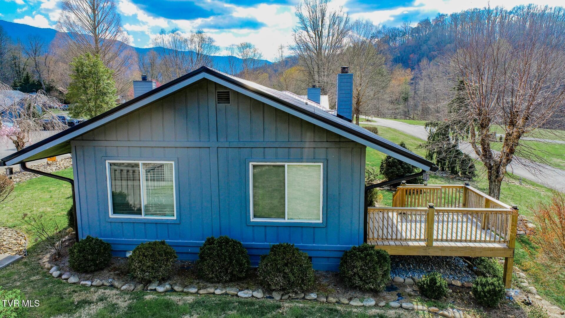 4304 Little Creek Way Way #D-4, Cosby, Tennessee image 7