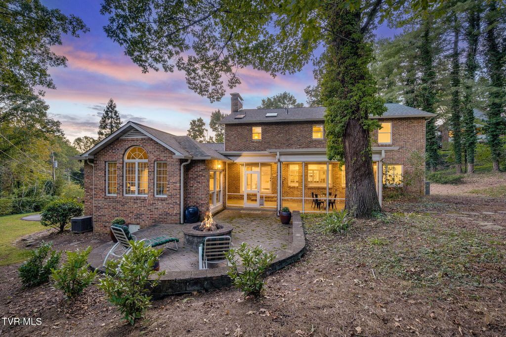 Photo of 4113 Fox Lair Place, Kingsport, TN 37664 (MLS # 9985496)