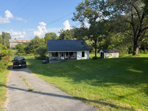 Photo of 218 Aa Deakins Road, Jonesborough, TN 37659 (MLS # 10000196)