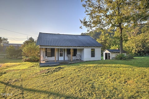 Homes For Sale - 218 Aa Deakins Road<br/> Jonesborough, TN 37659