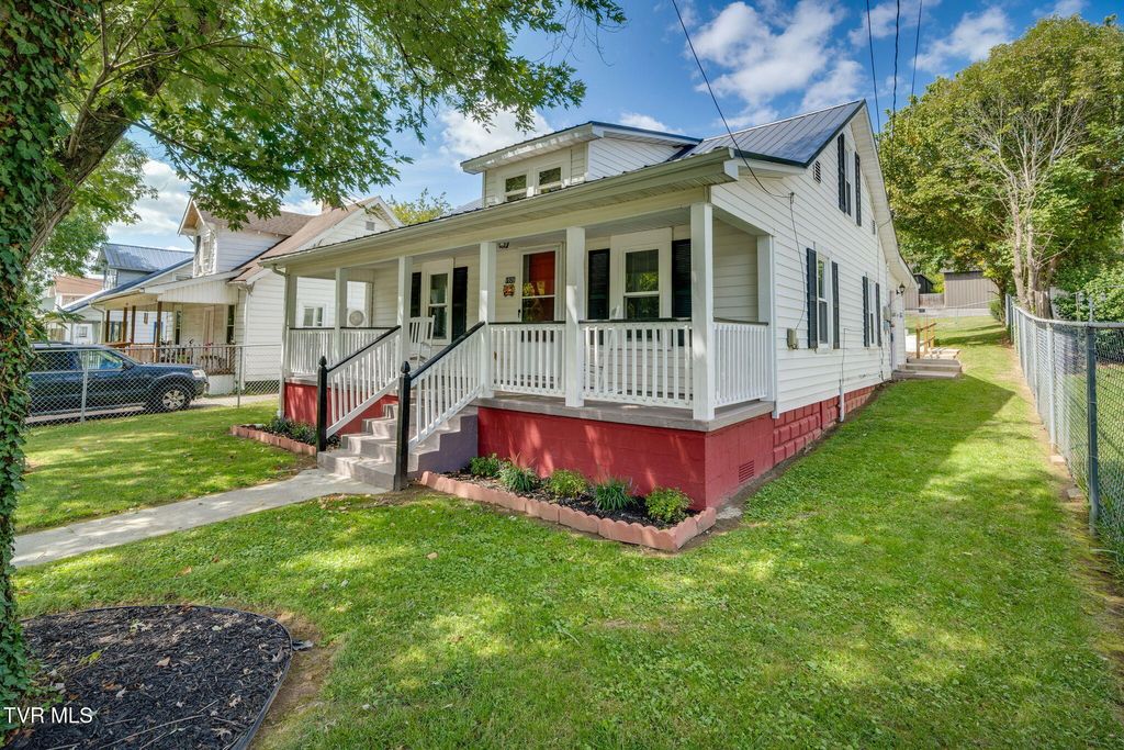 Photo of 1826 Pittstown Rd Road, Bristol, VA 24201 (MLS # 9985643)