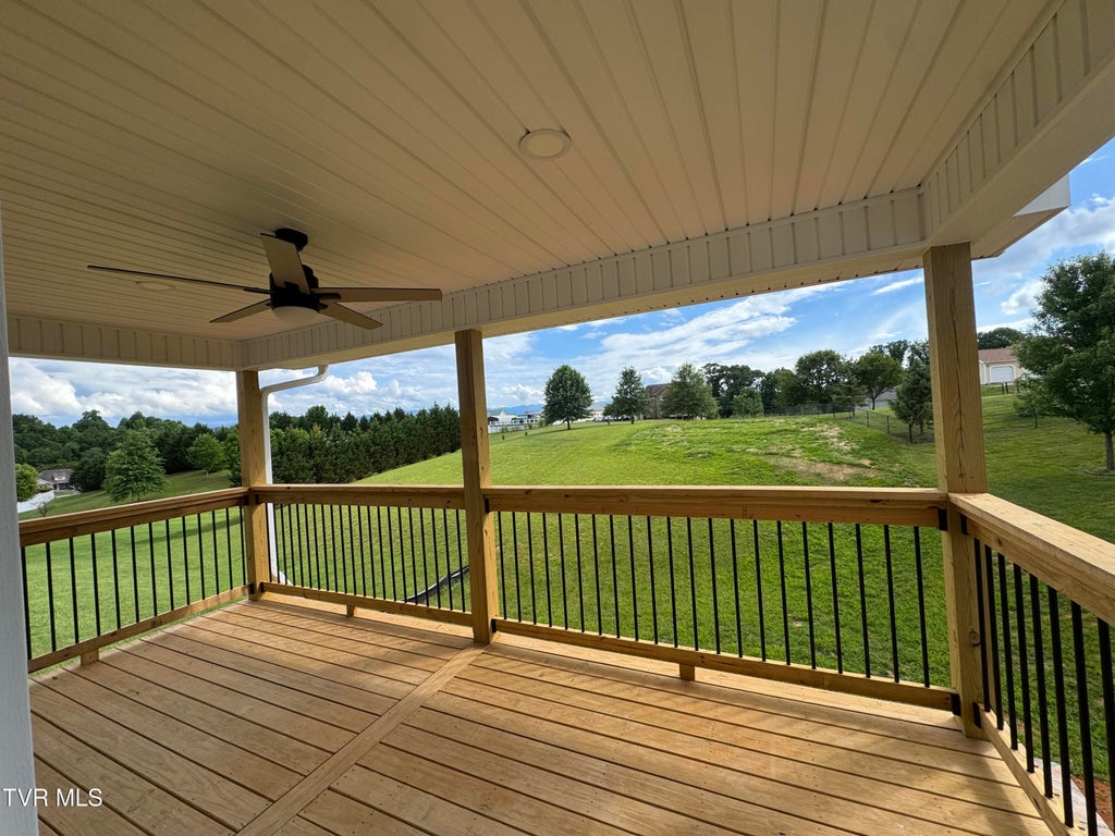 Photo of 601 Sand Ridge Circle, Jonesborough, TN 37659 (MLS # 9996364)