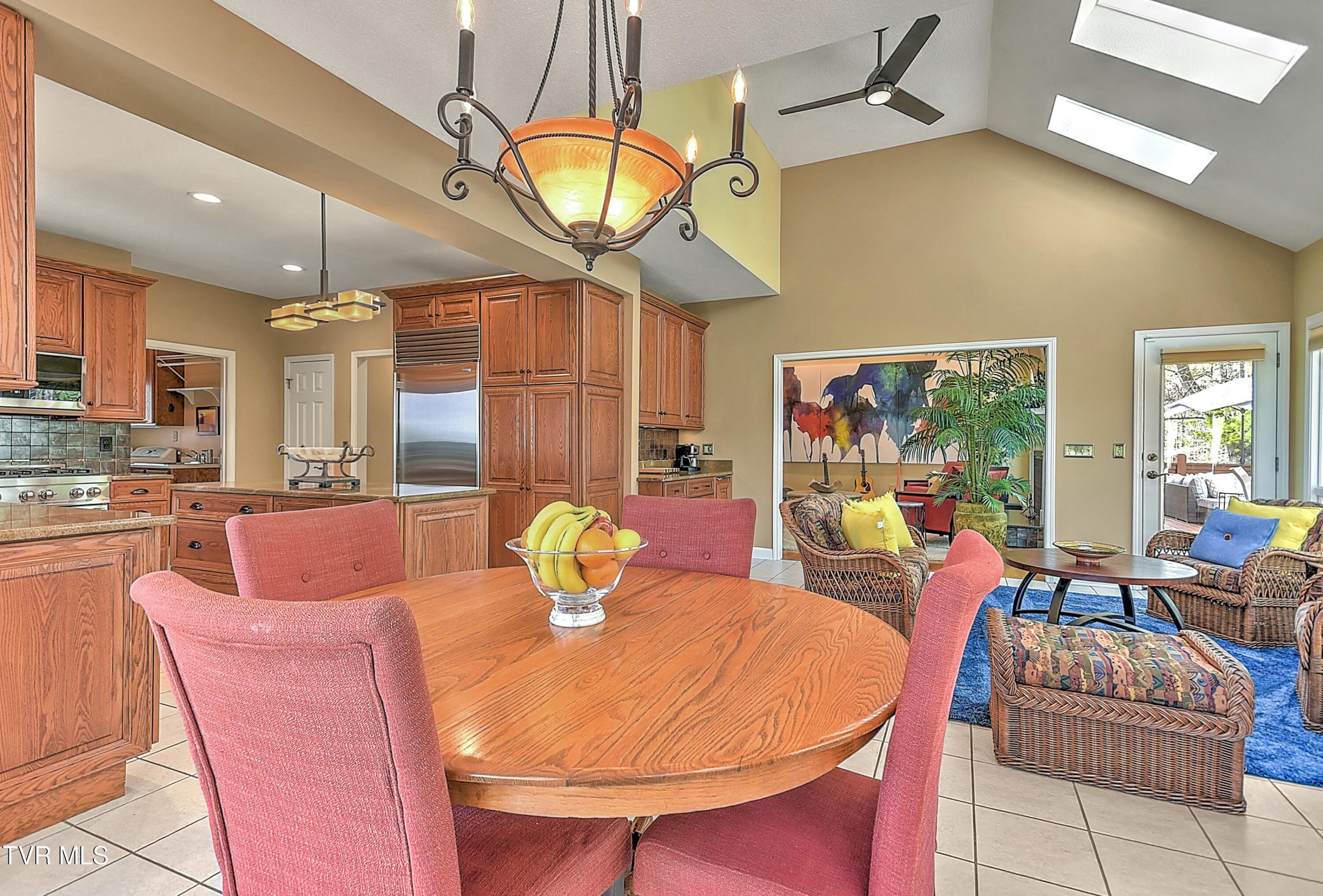 128 Ridgetop Drive, Johnson City, Tennessee image 44