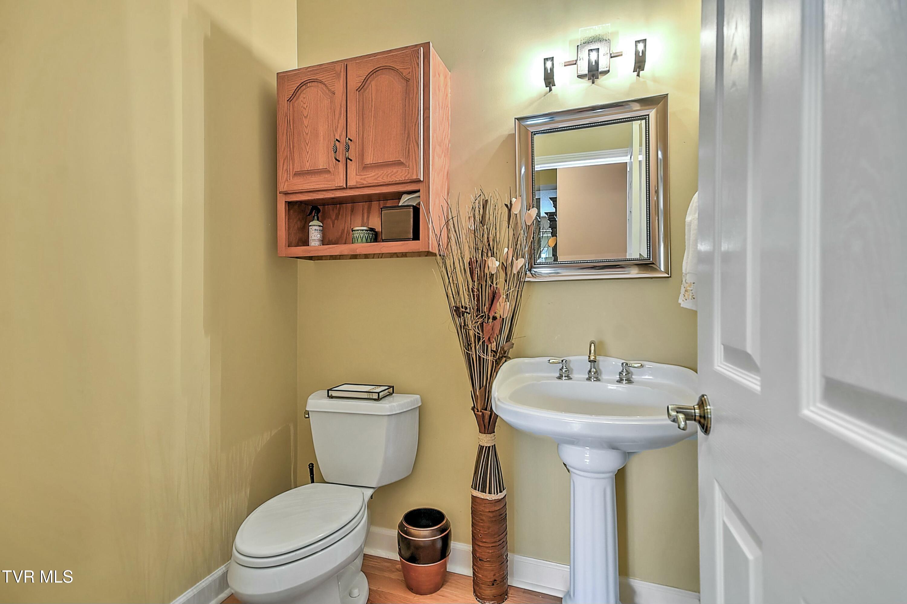 128 Ridgetop Drive, Johnson City, Tennessee image 36
