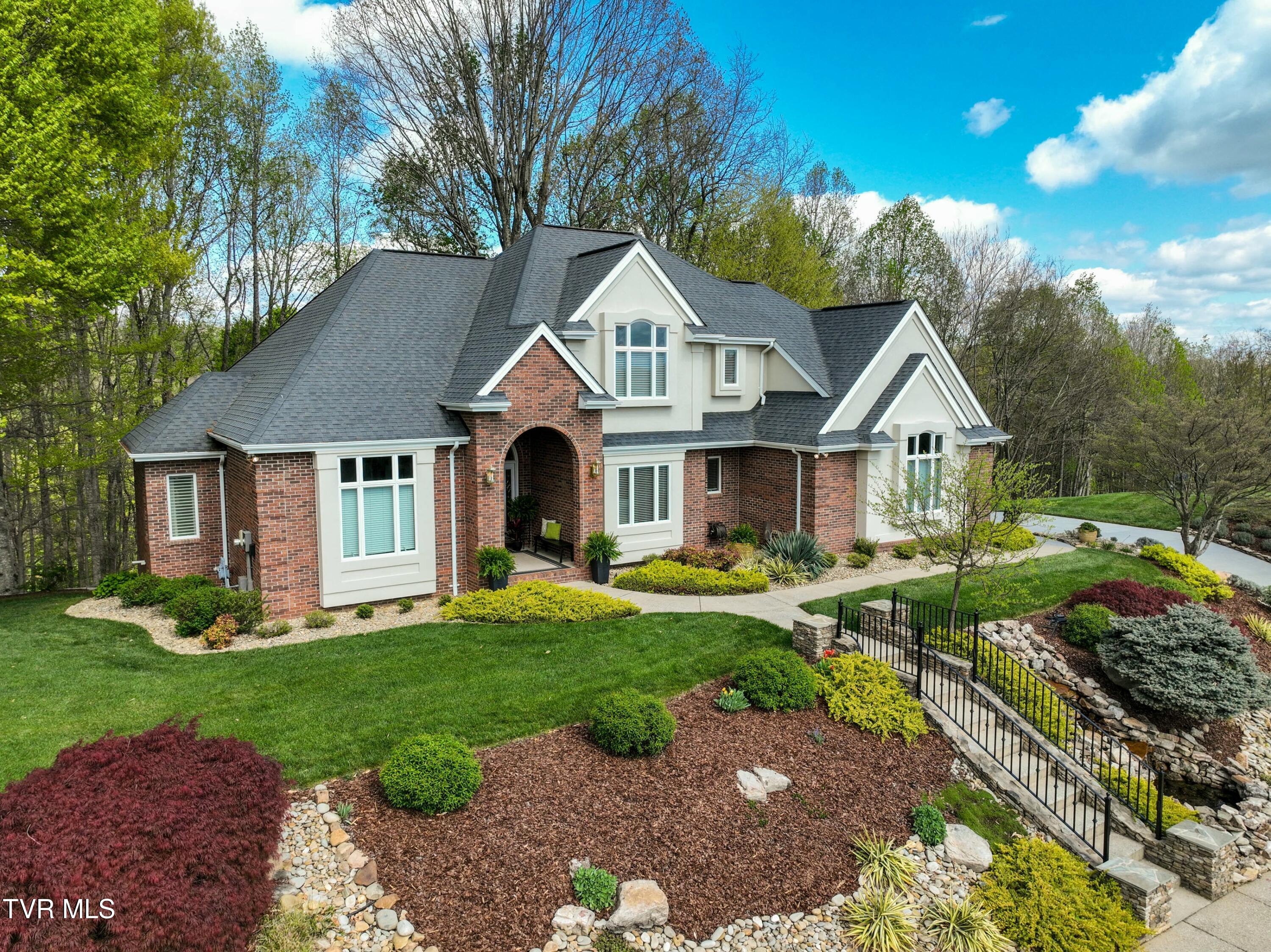 128 Ridgetop Drive, Johnson City, Tennessee image 7