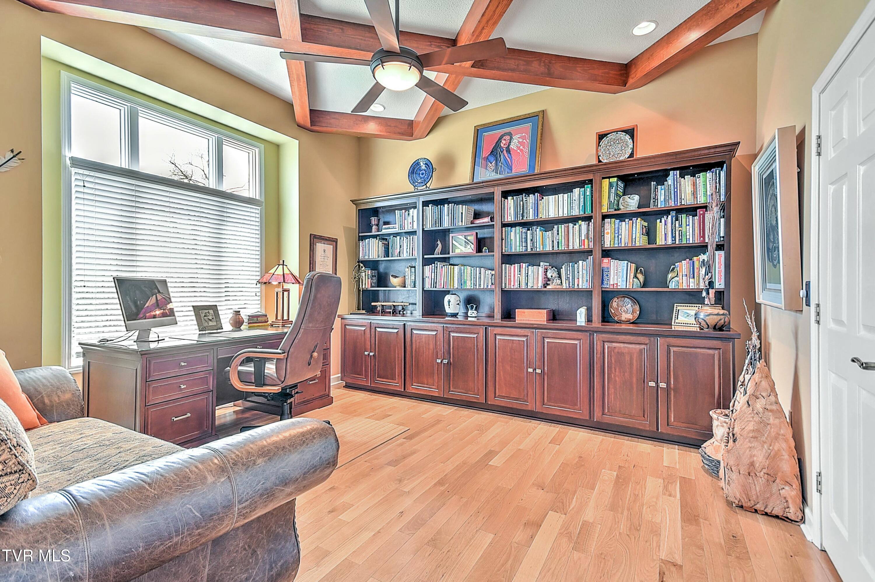 128 Ridgetop Drive, Johnson City, Tennessee image 28