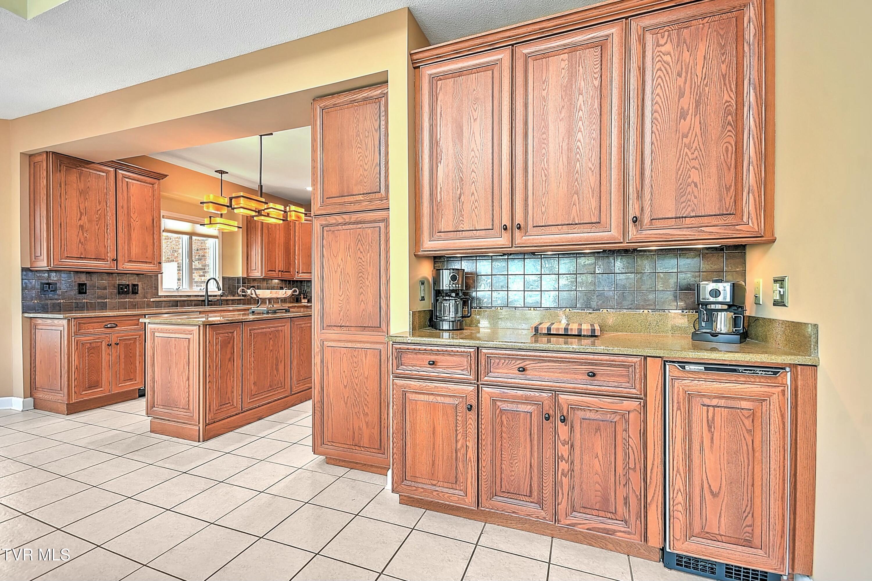 128 Ridgetop Drive, Johnson City, Tennessee image 41