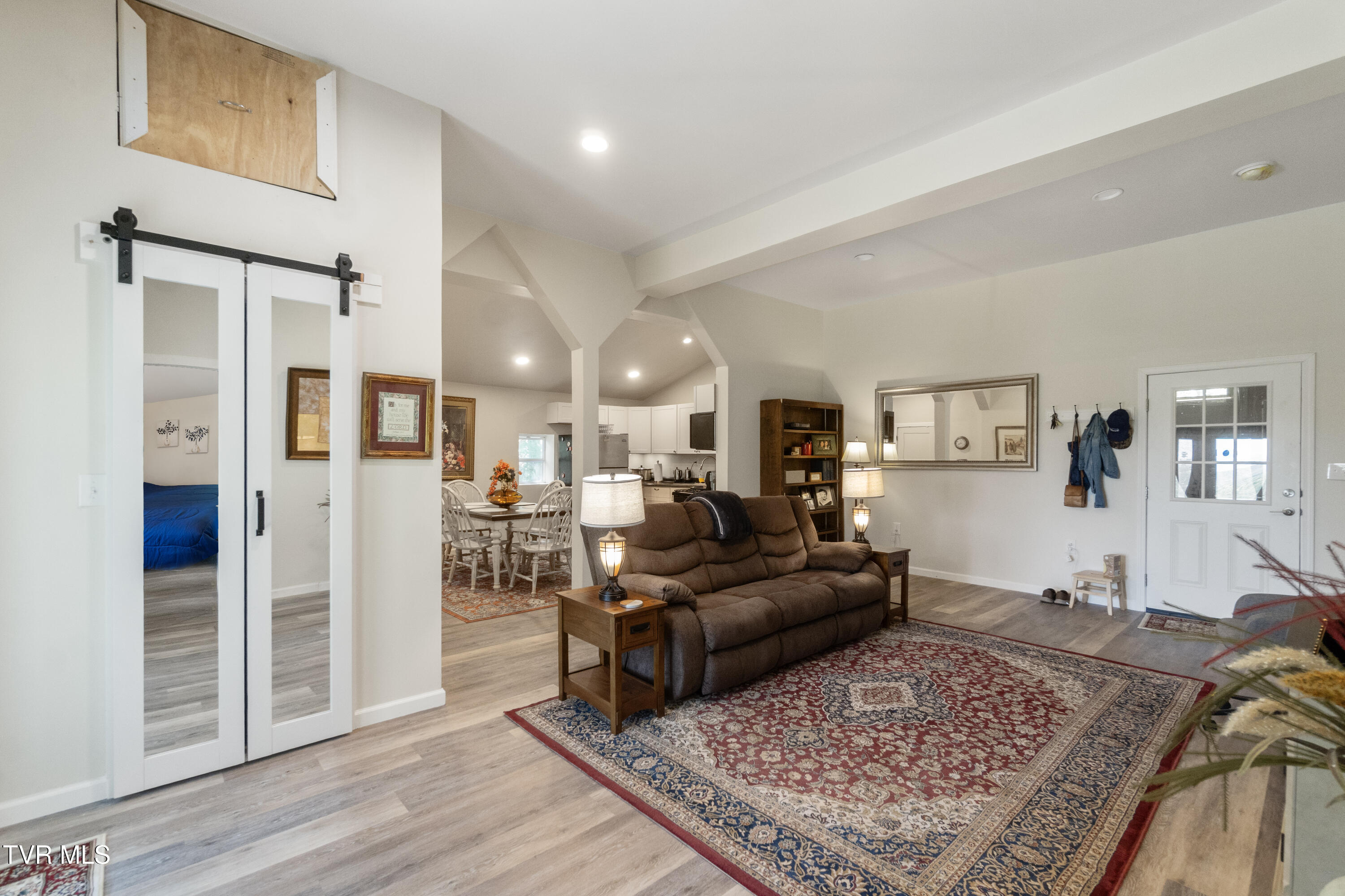 2087 Fodderstack Mountain Loop, Greeneville, Tennessee image 3