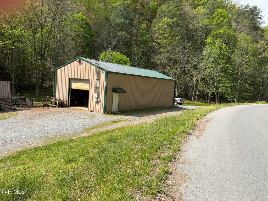 Photo of 435 Cripple Creek Road, Watauga, TN 37694 (MLS # 9994576)