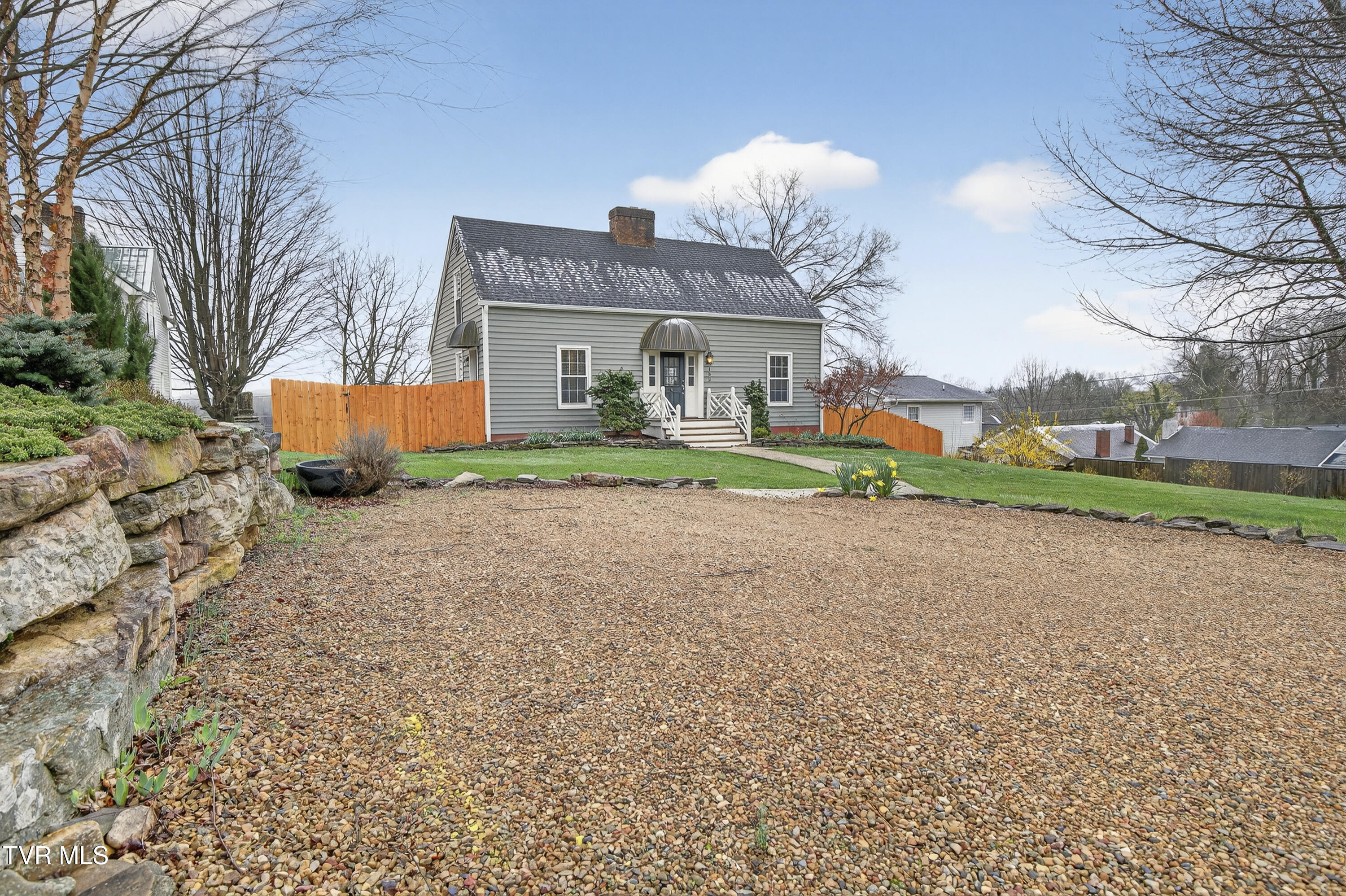 122 Stonewall Heights