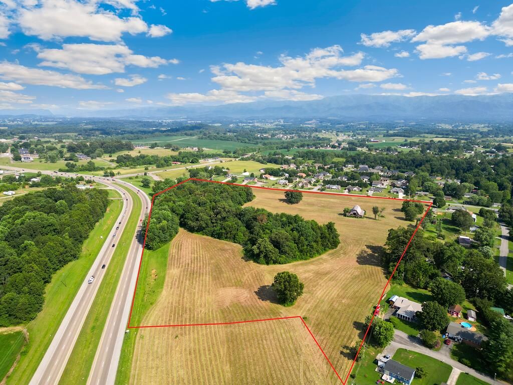 Photo of 28 Andrew Johnson Highway, Greeneville, TN 37745 (MLS # 9955600)