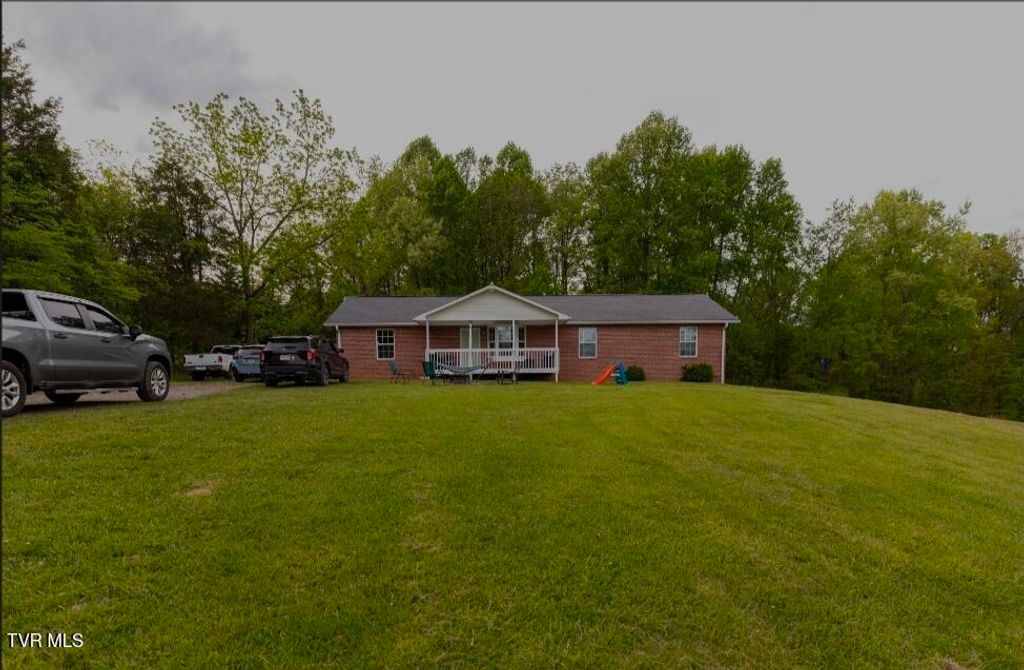 Photo of 21426 Darlington Drive, Bristol, VA 24202 (MLS # 9994860)