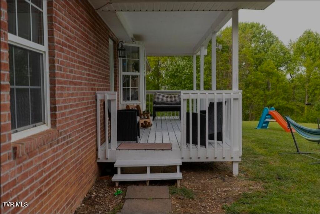 Photo of 21426 Darlington Drive, Bristol, VA 24202 (MLS # 9994860)