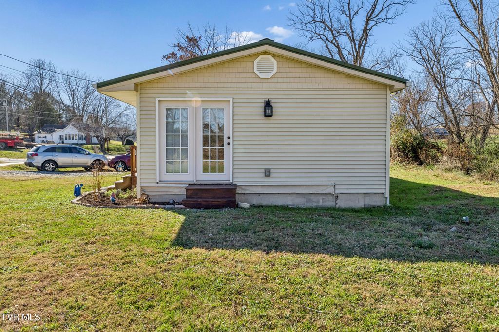 Photo of 4420 Cherokee Road, Jonesborough, TN 37659 (MLS # 9988478)