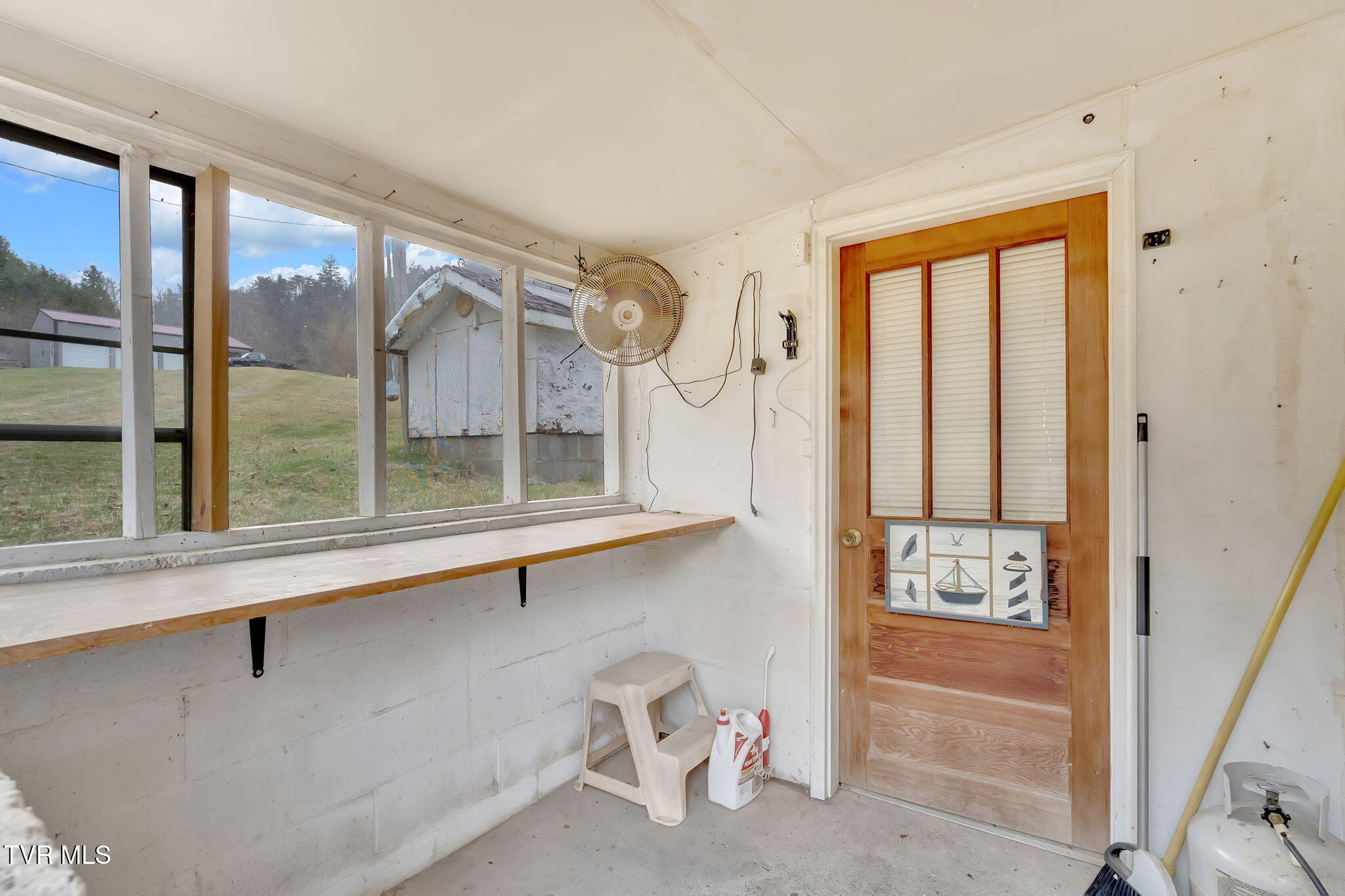 6486 Walnut Grove Road, Mendota, Virginia image 6