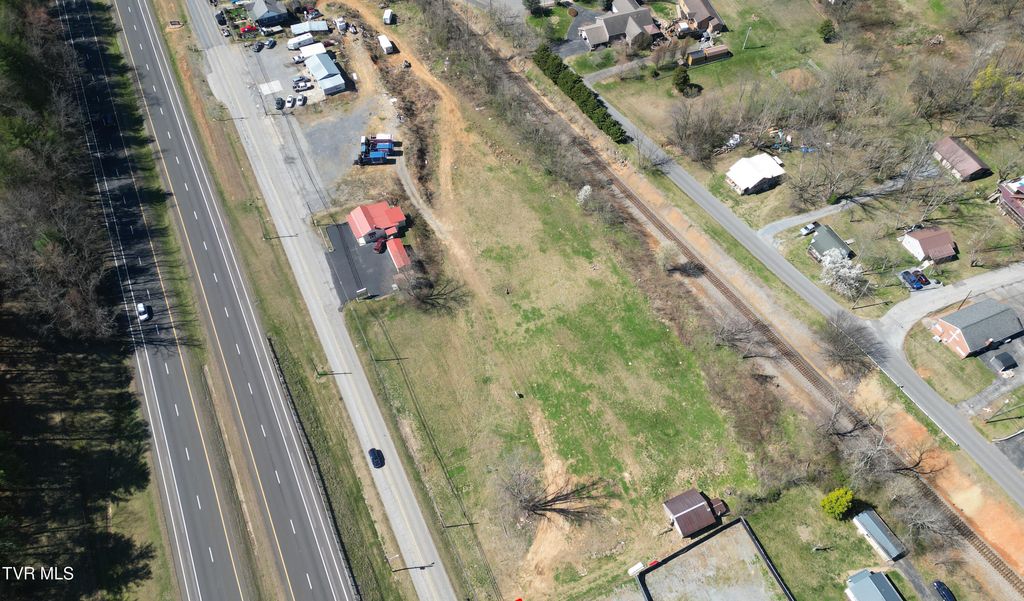 Photo of 556 Main Street, Mount Carmel, TN 37645 (MLS # 9992159)