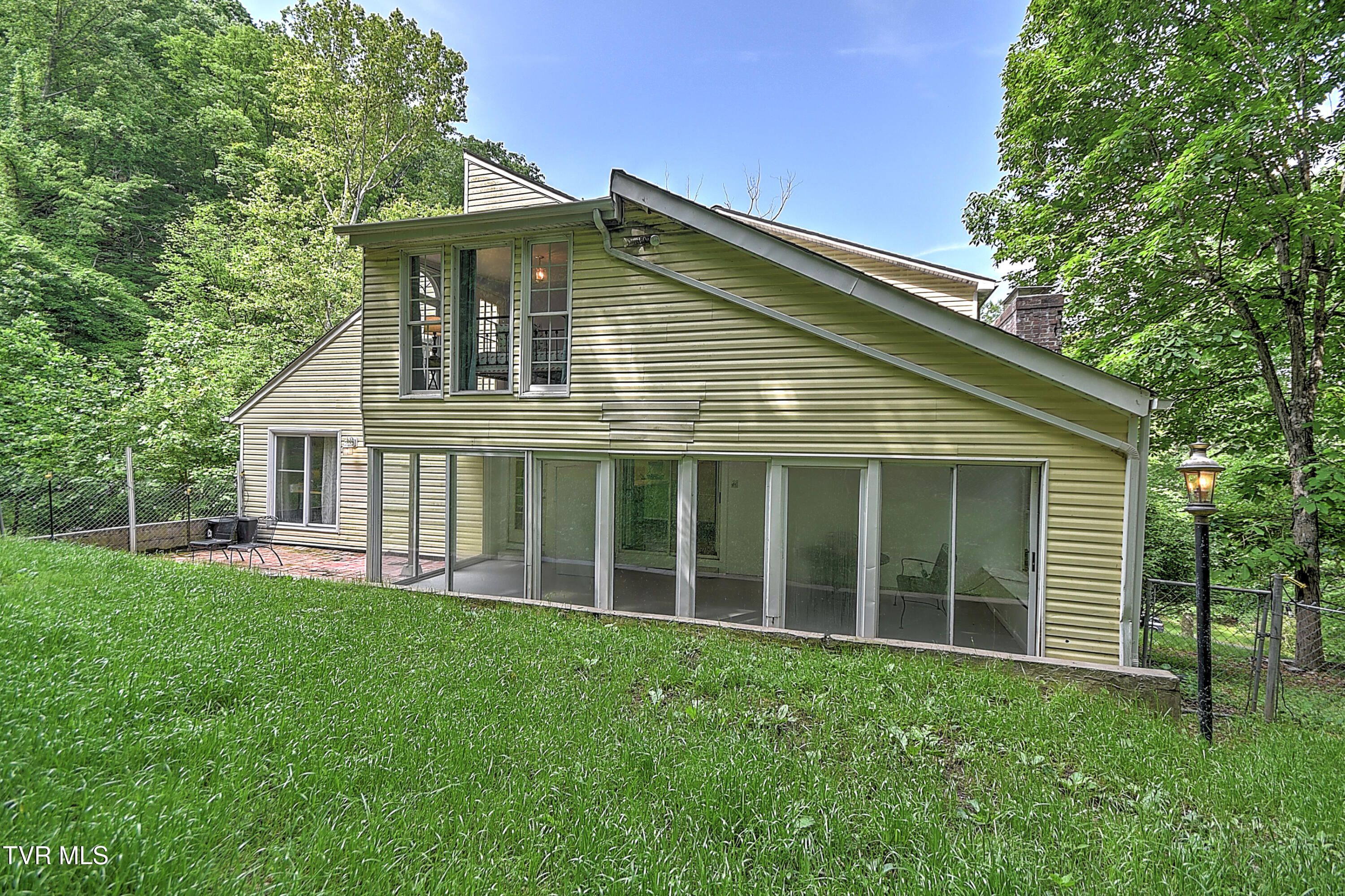 2830 Anderson Street Extension, Bristol, Tennessee image 8