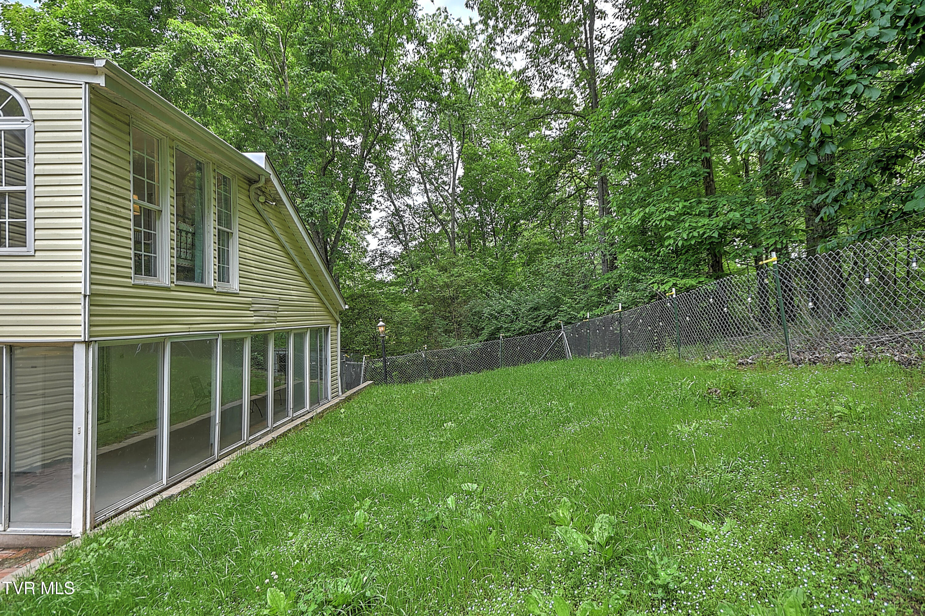 2830 Anderson Street Extension, Bristol, Tennessee image 9