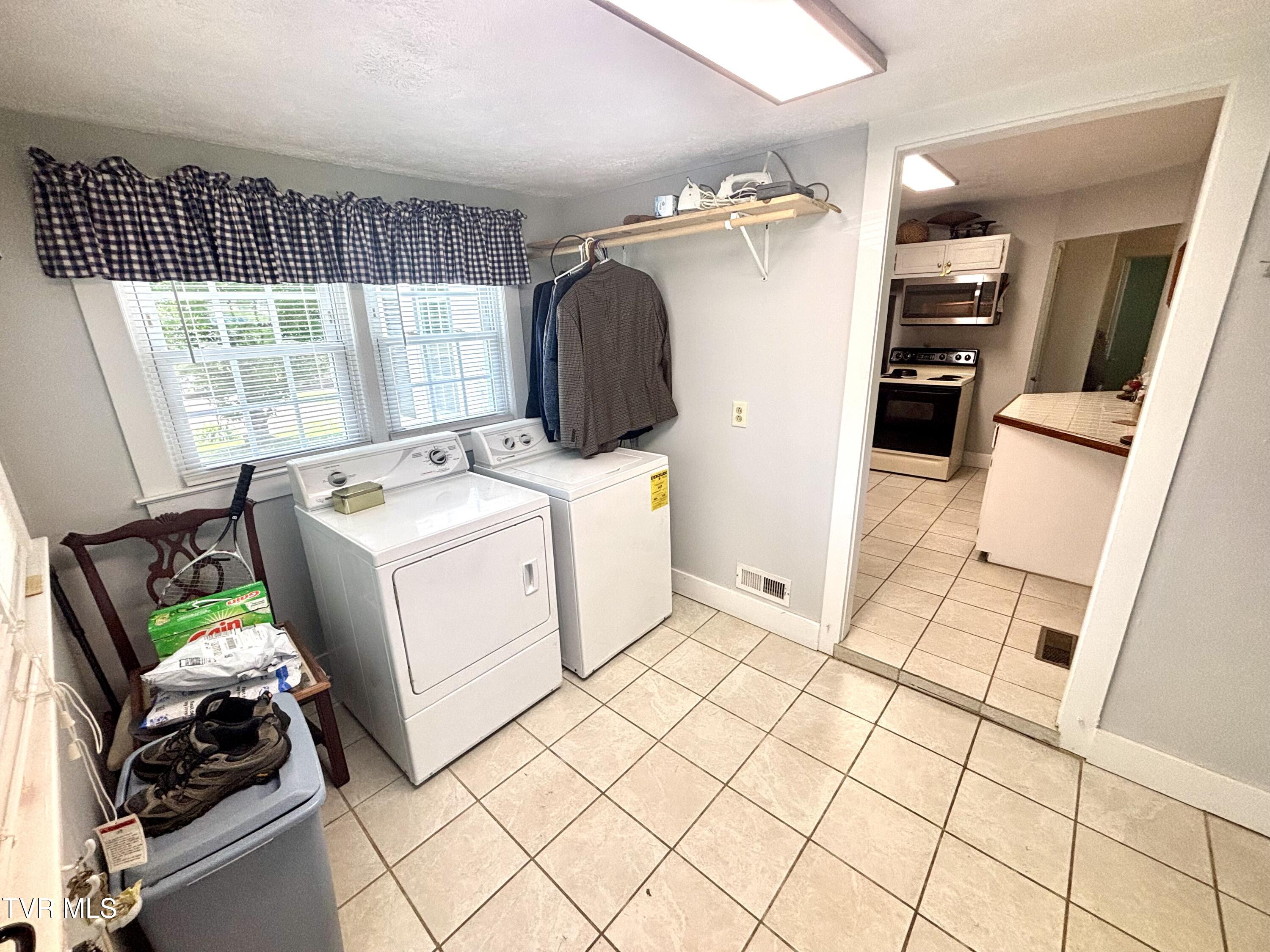 357 Martin Street, Jonesville, Virginia image 35