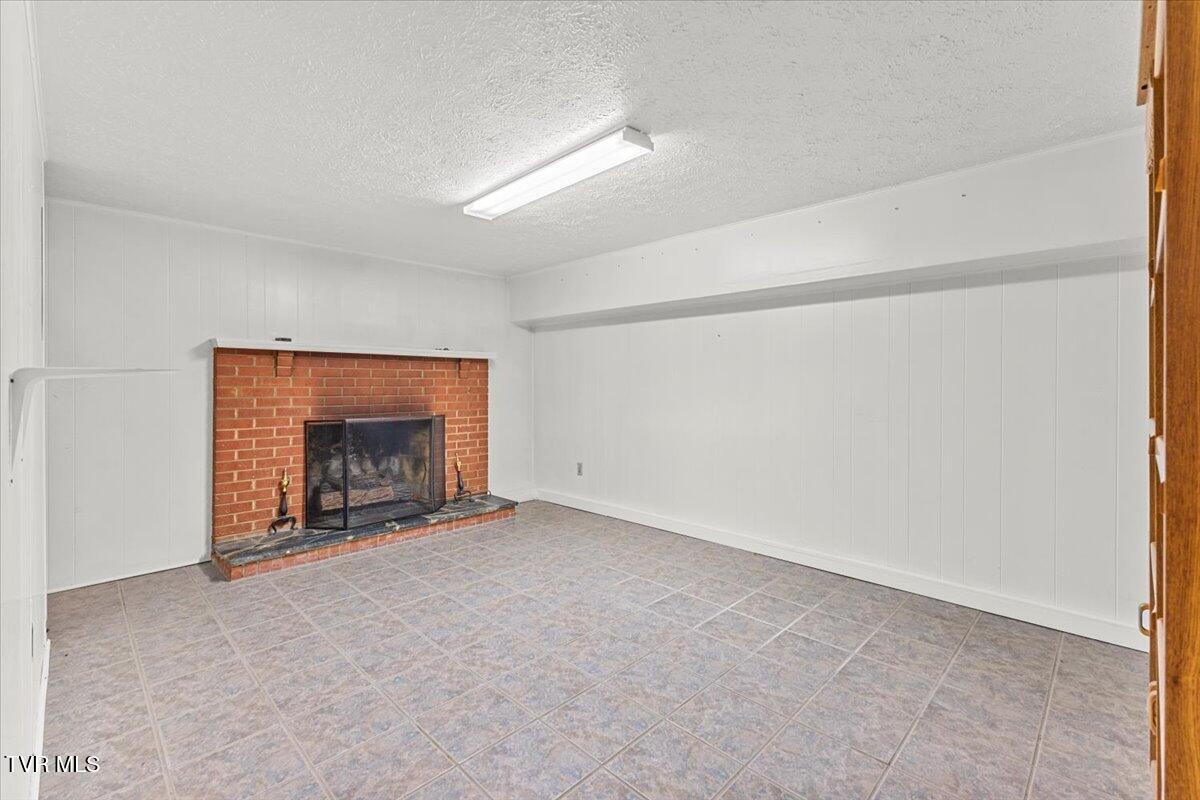 181 Milburn Drive, Bristol, Virginia image 17