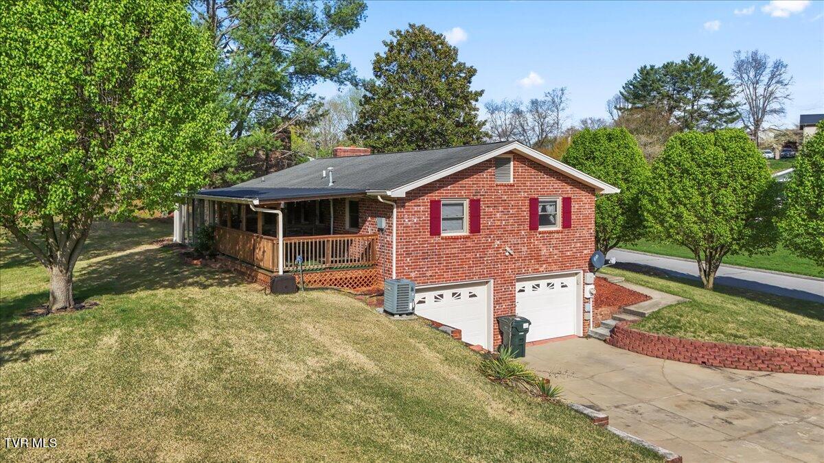 181 Milburn Drive, Bristol, Virginia image 4