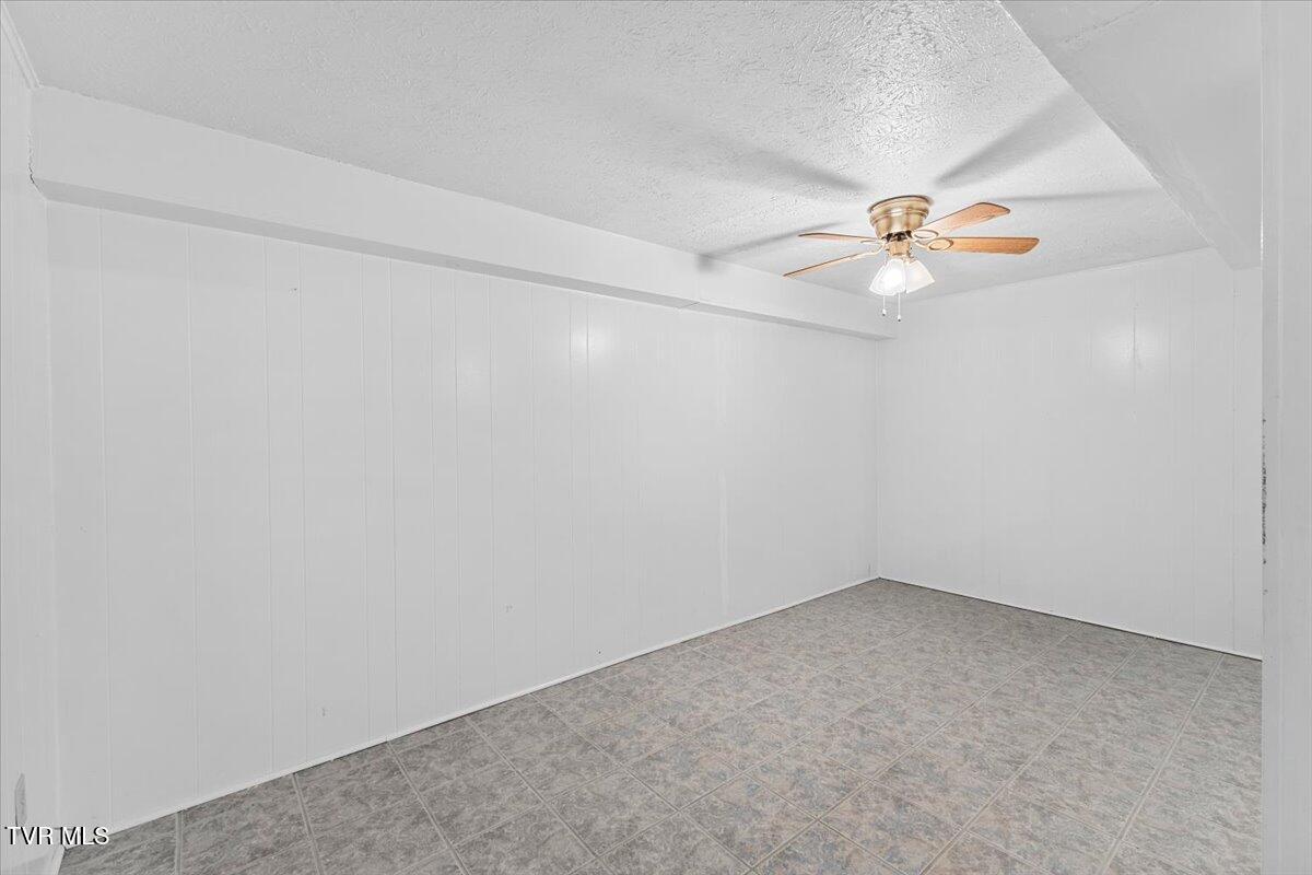 181 Milburn Drive, Bristol, Virginia image 18