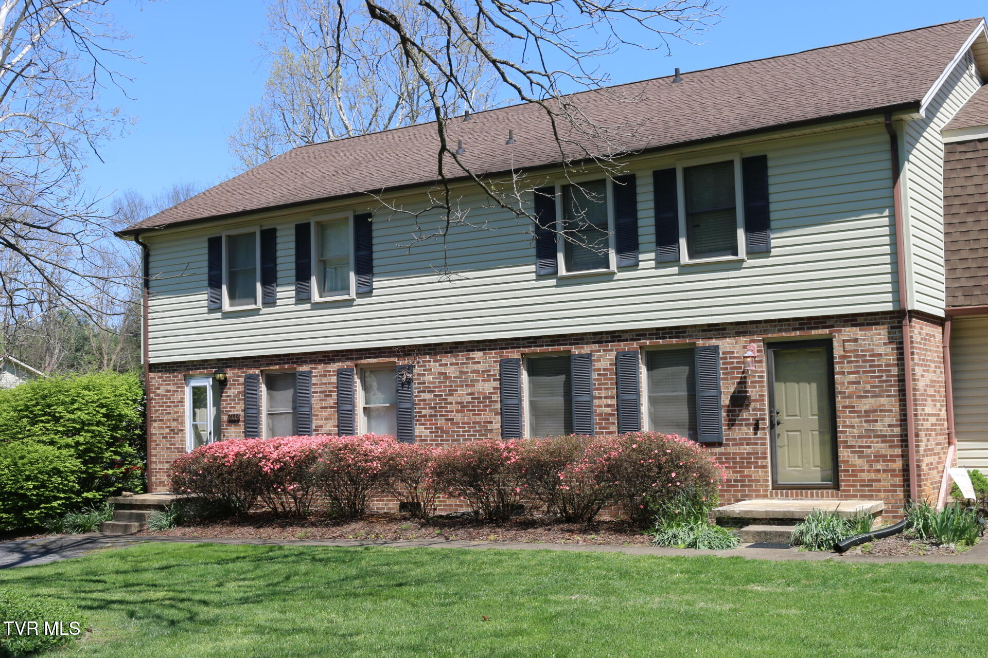 2121 Hickory Springs Road 2121