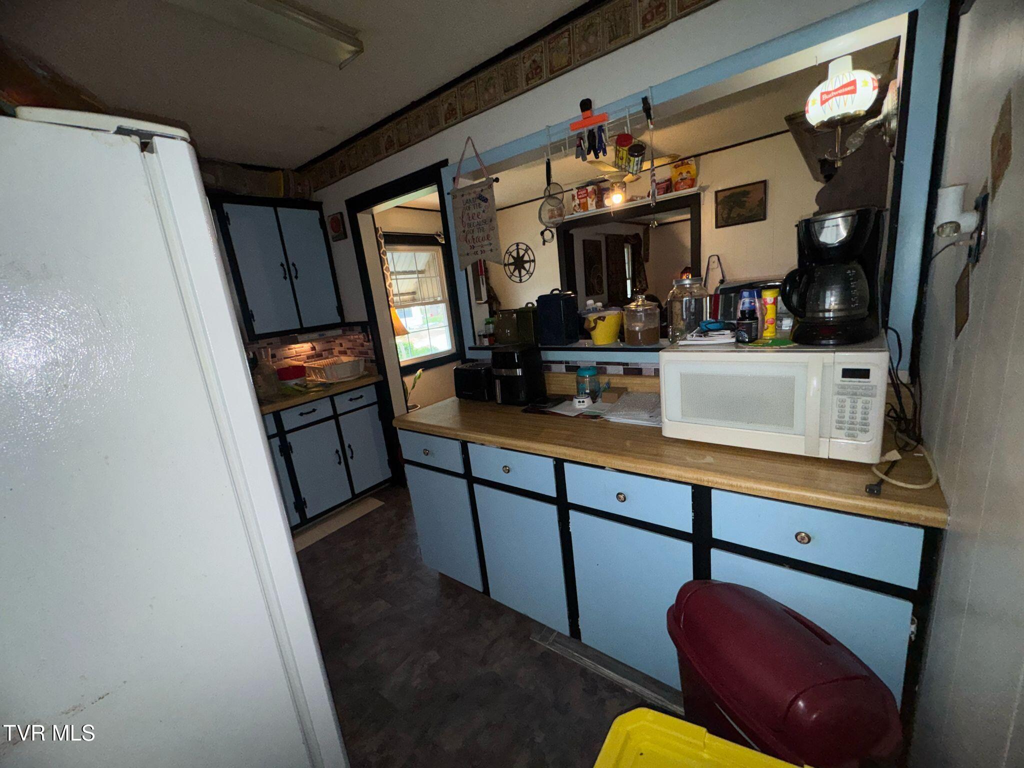 1321 Holly Court, Bristol, Tennessee image 3