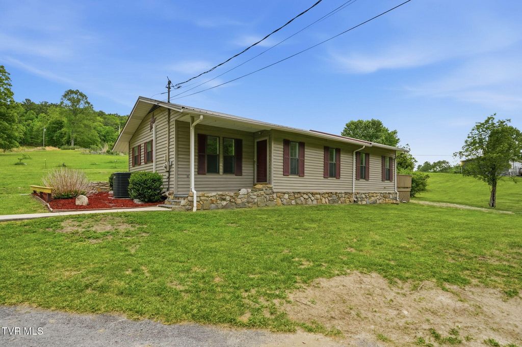 Photo of 737 Lower Stone Mountain Road, Unicoi, TN 37692 (MLS # 9995068)