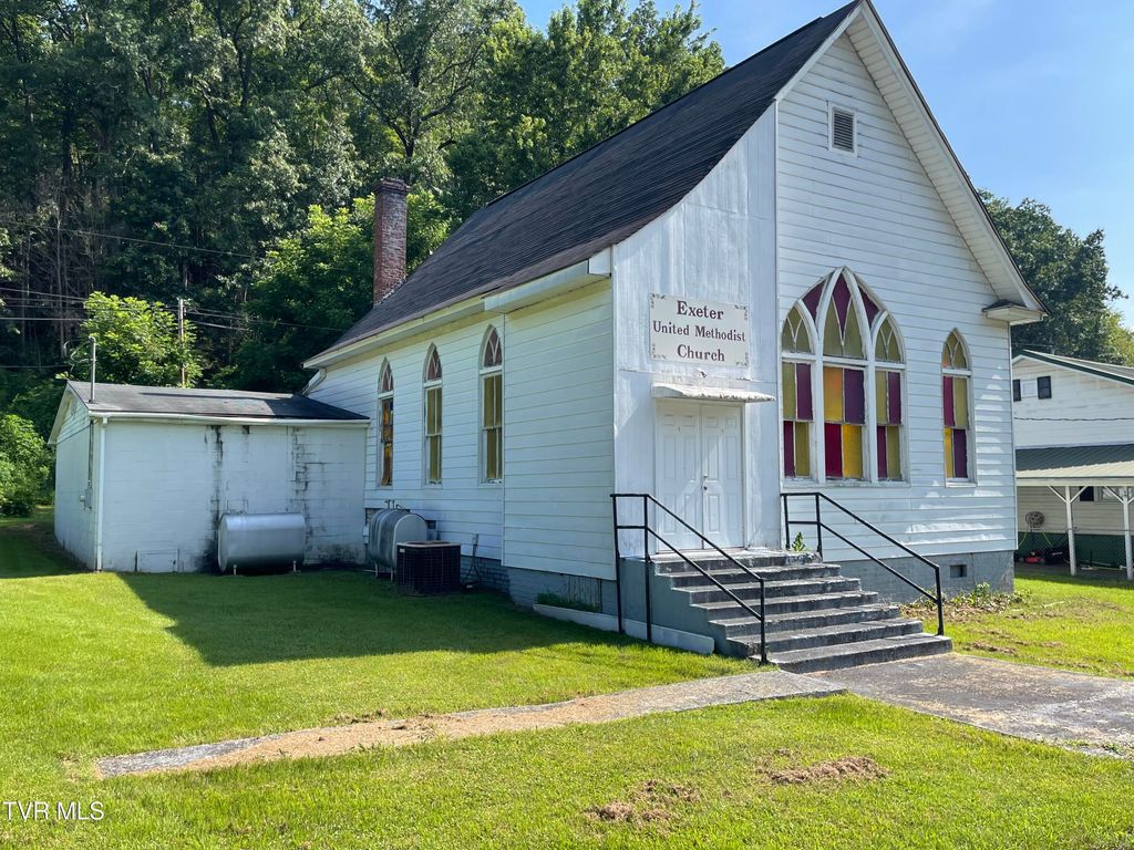 Photo of 817 Oakdale Street, Appalachia, VA 24216 (MLS # 9989146)