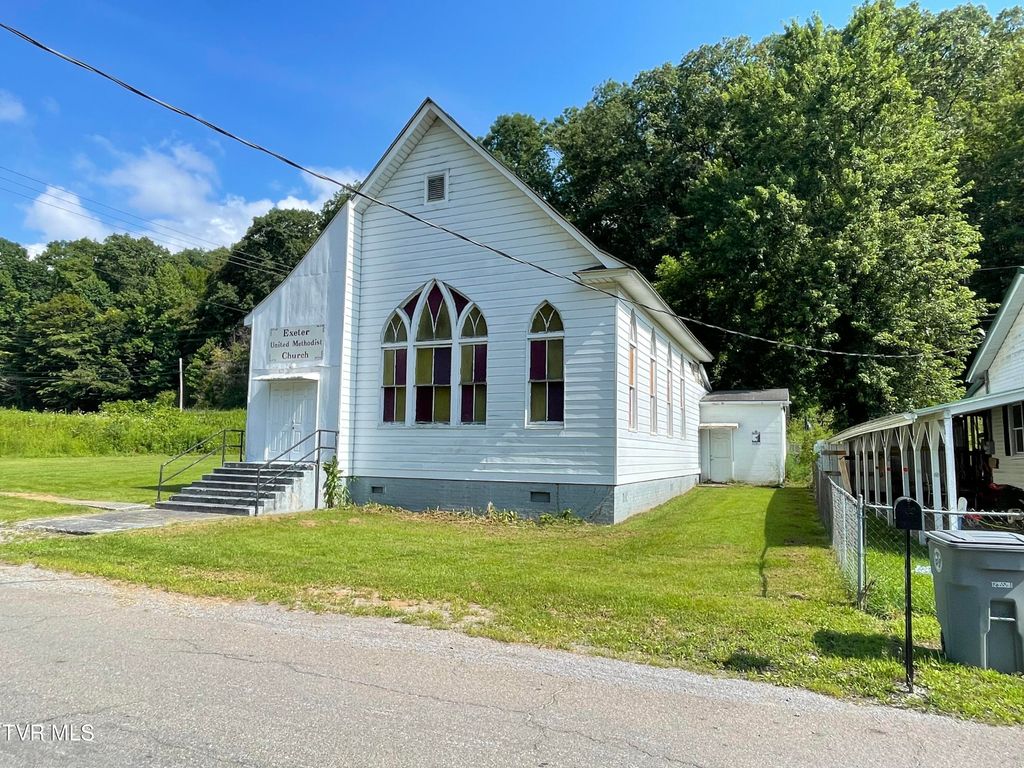 Photo of 817 Oakdale Street, Appalachia, VA 24216 (MLS # 9989146)