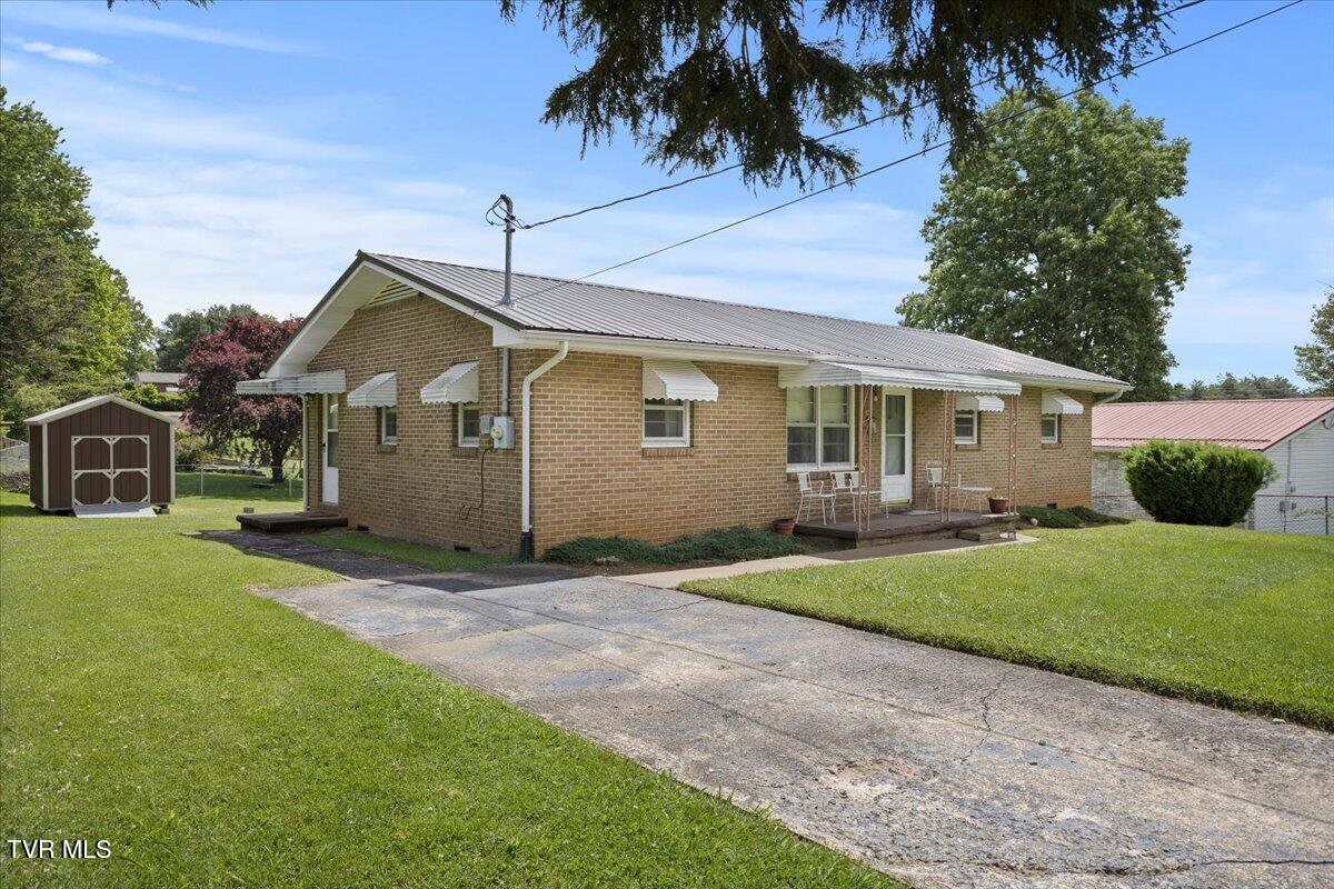 313 Peach Blossom Court, Johnson City, Tennessee image 6