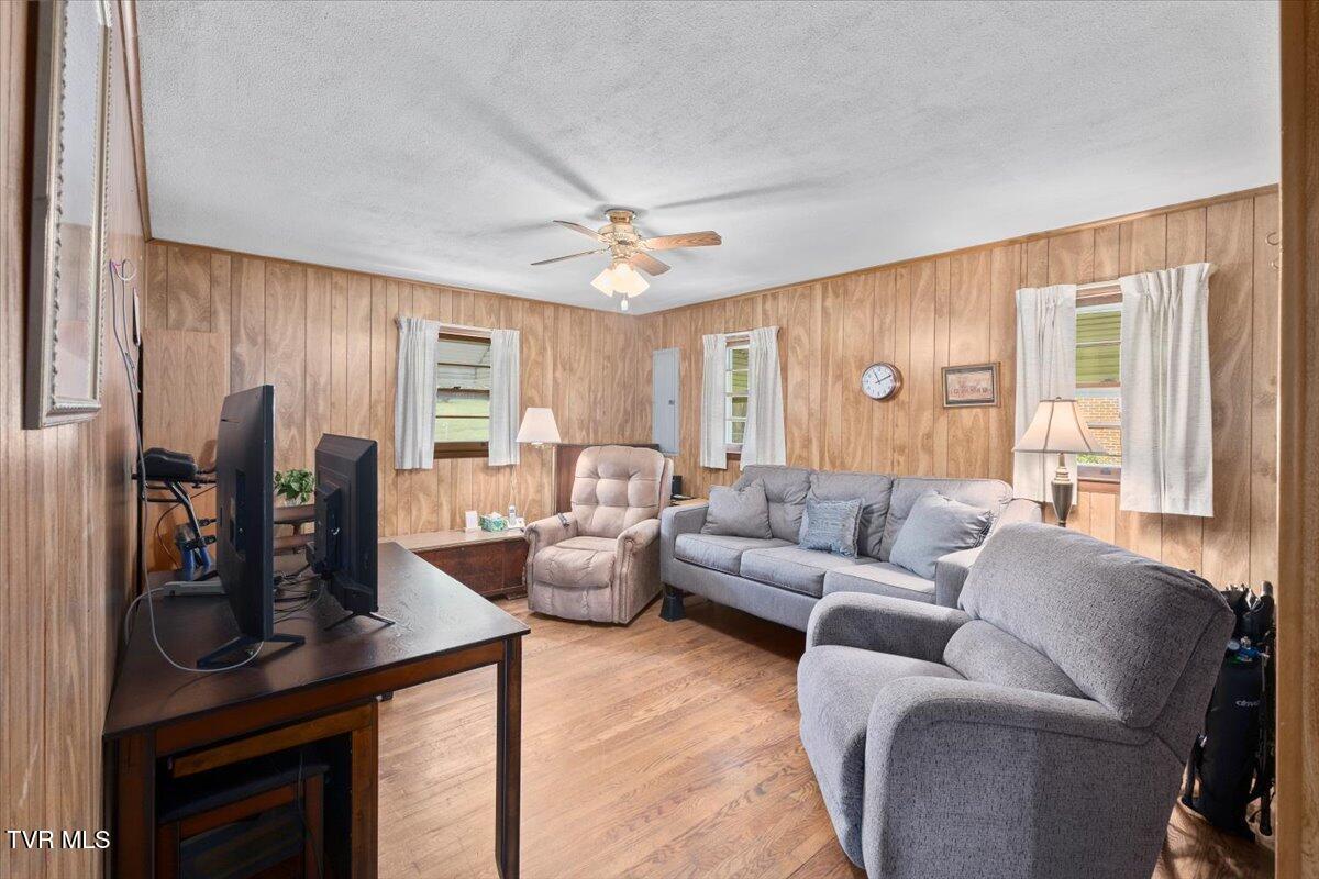 313 Peach Blossom Court, Johnson City, Tennessee image 32