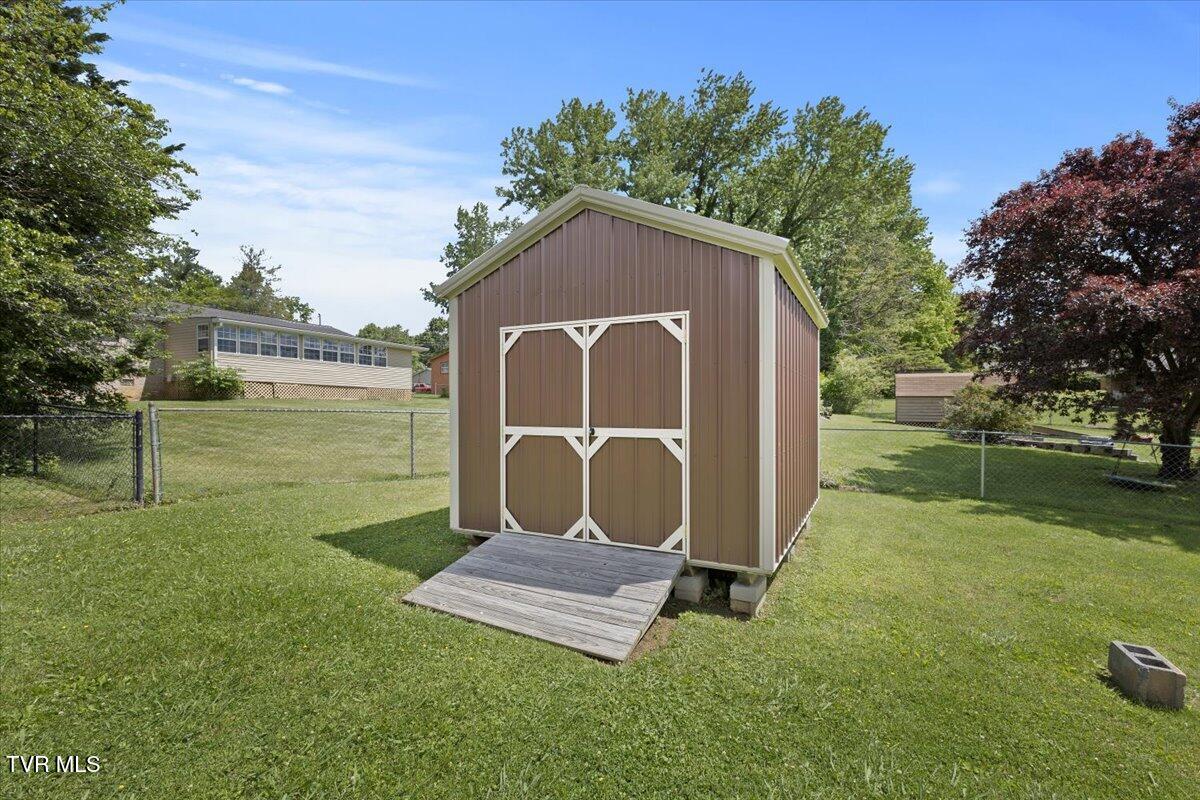 313 Peach Blossom Court, Johnson City, Tennessee image 36