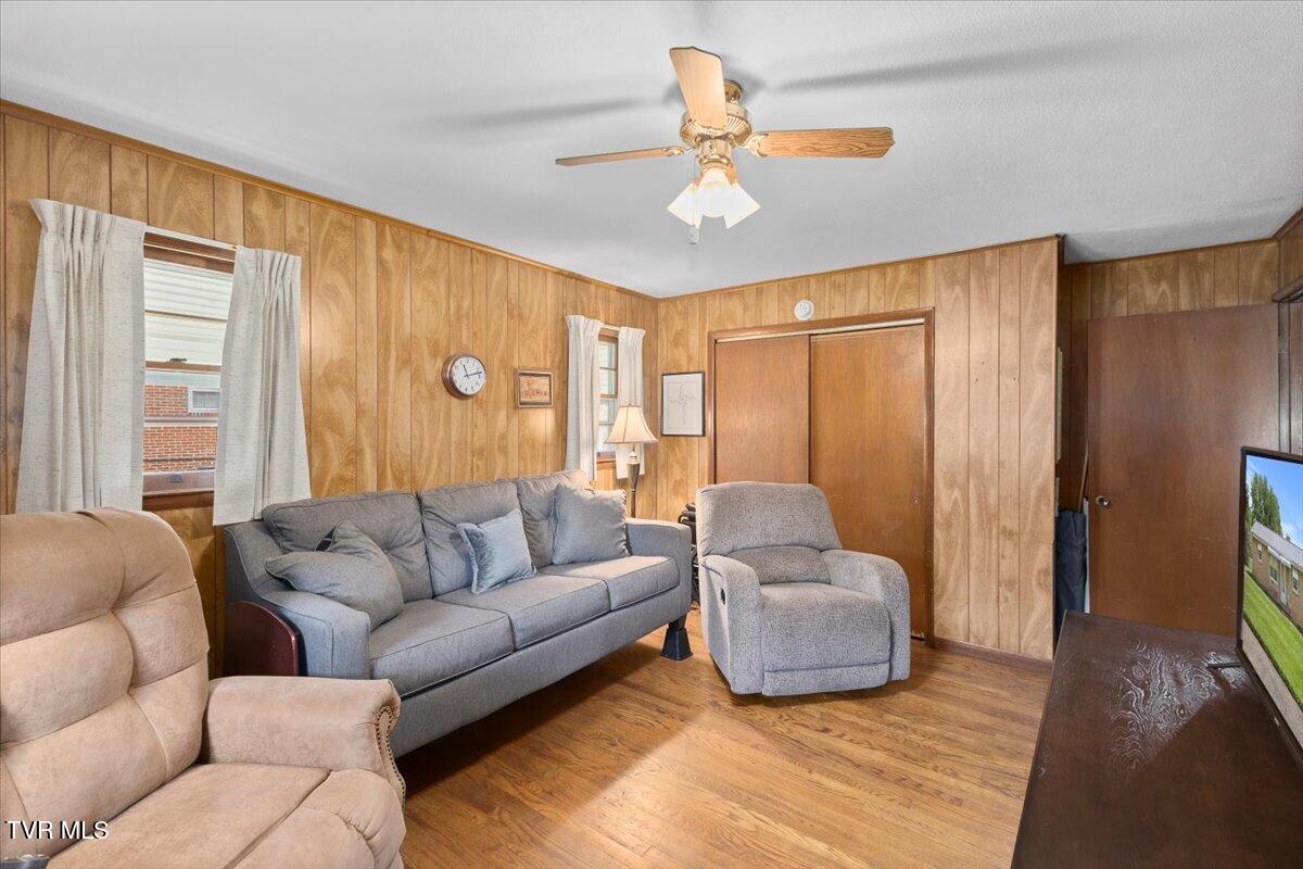 313 Peach Blossom Court, Johnson City, Tennessee image 33