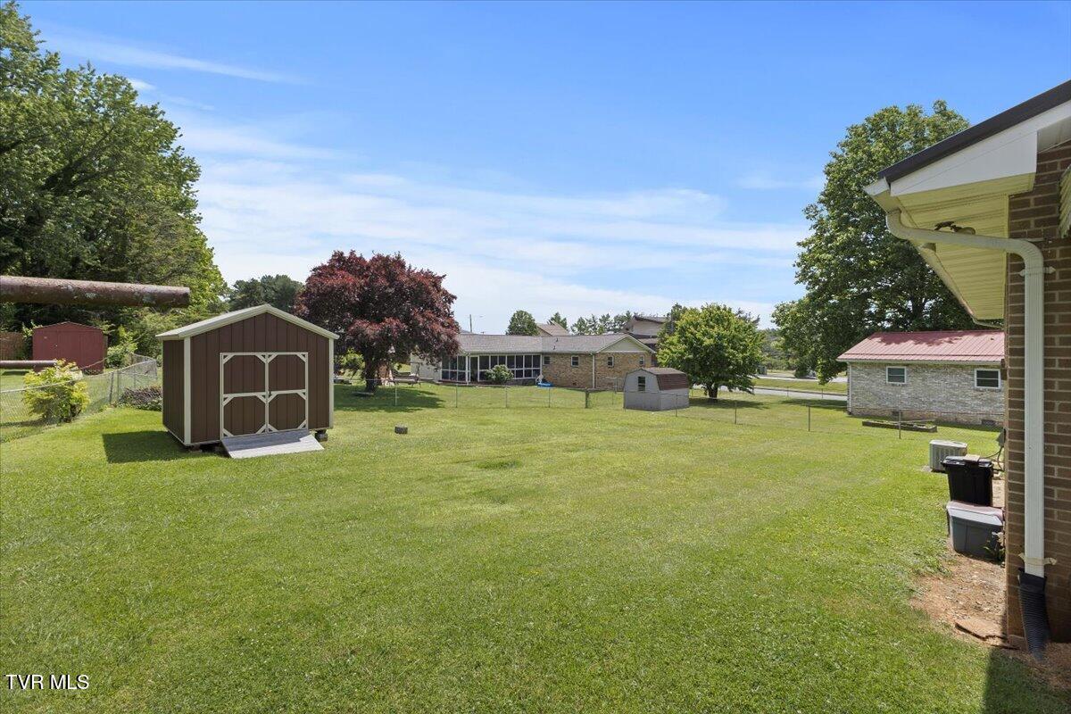 313 Peach Blossom Court, Johnson City, Tennessee image 7