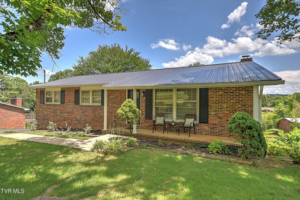 Photo of 721 Foothills Road, Kingsport, TN 37663 (MLS # 9983250)