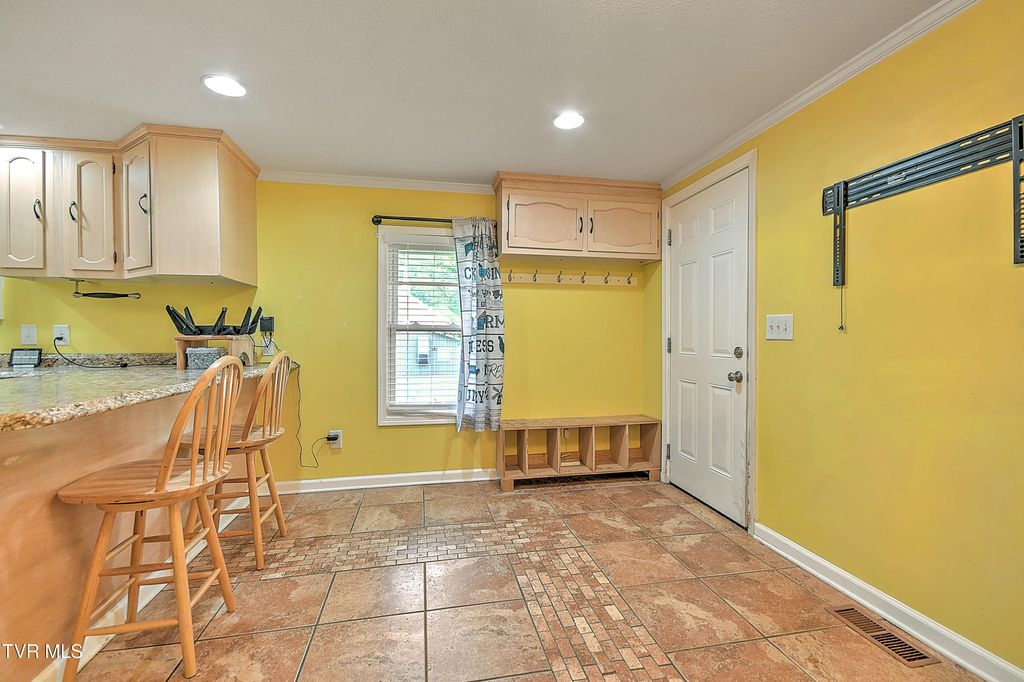 Photo of 257 Mockingbird Lane, Kingsport, TN 37663 (MLS # 9994617)